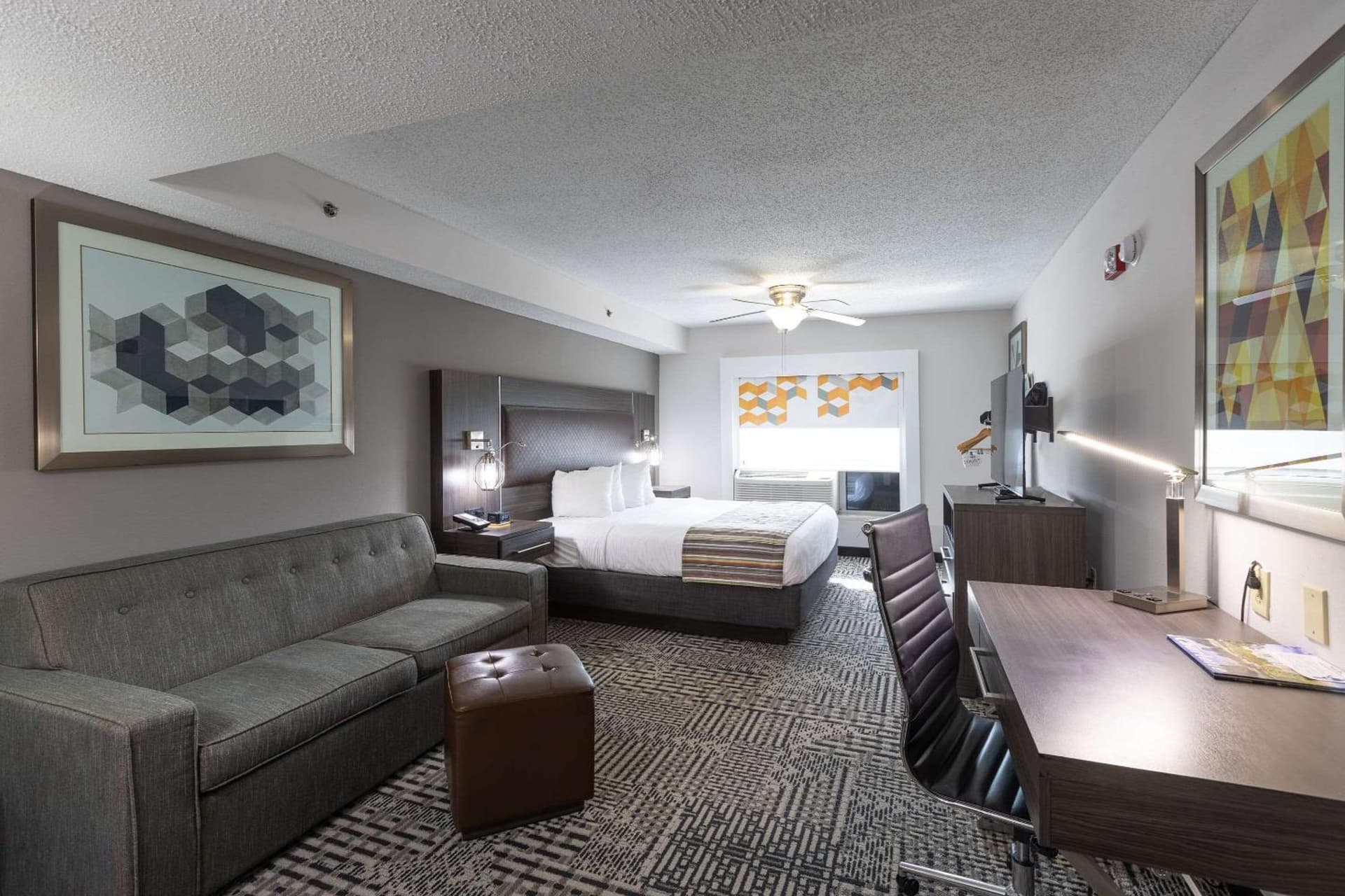 Country Inn & Suites by Radisson, Lake Norman Huntersville, NC gallery photo in Huntersville, NC — image 38
