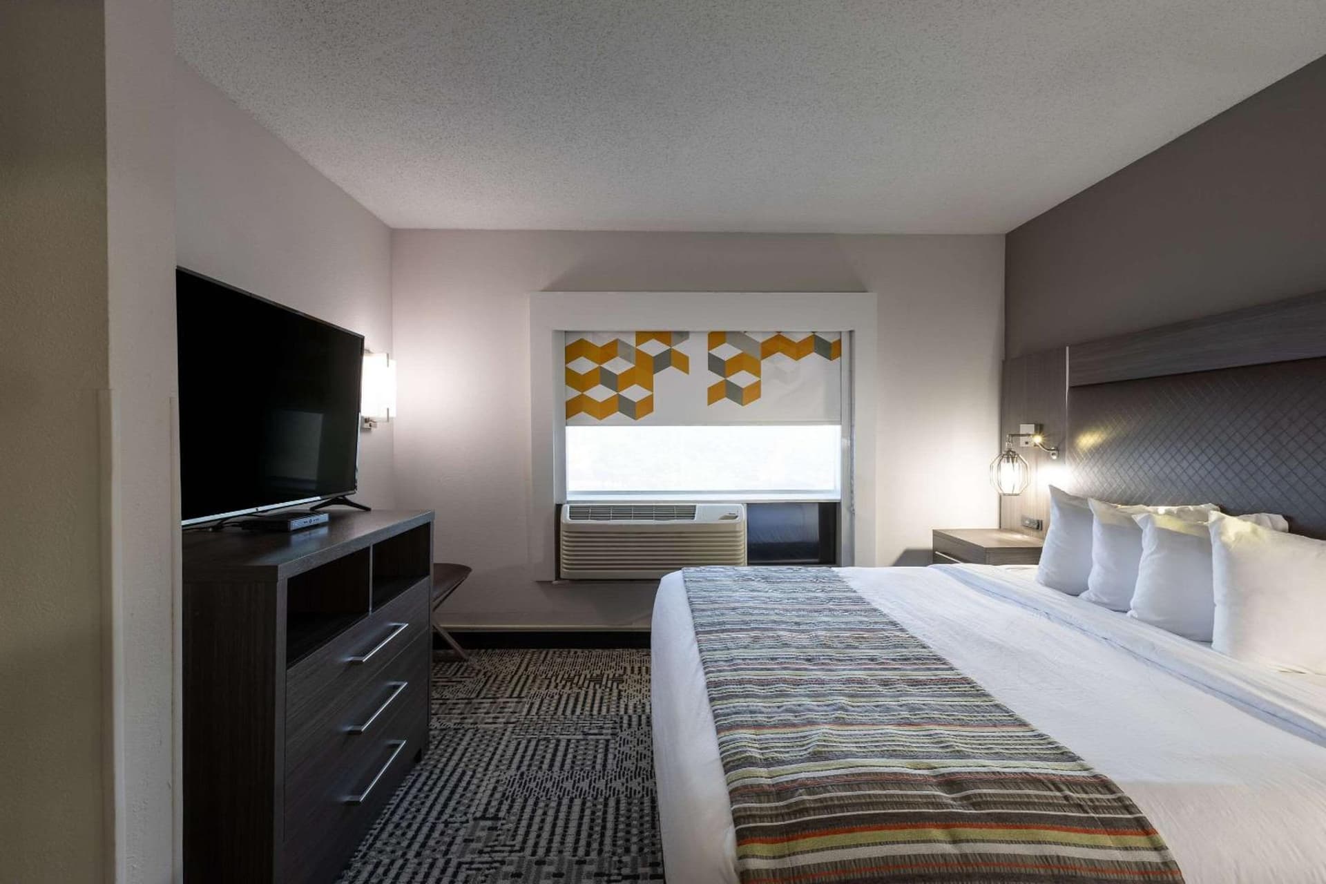Country Inn & Suites by Radisson, Lake Norman Huntersville, NC gallery photo in Huntersville, NC — image 13