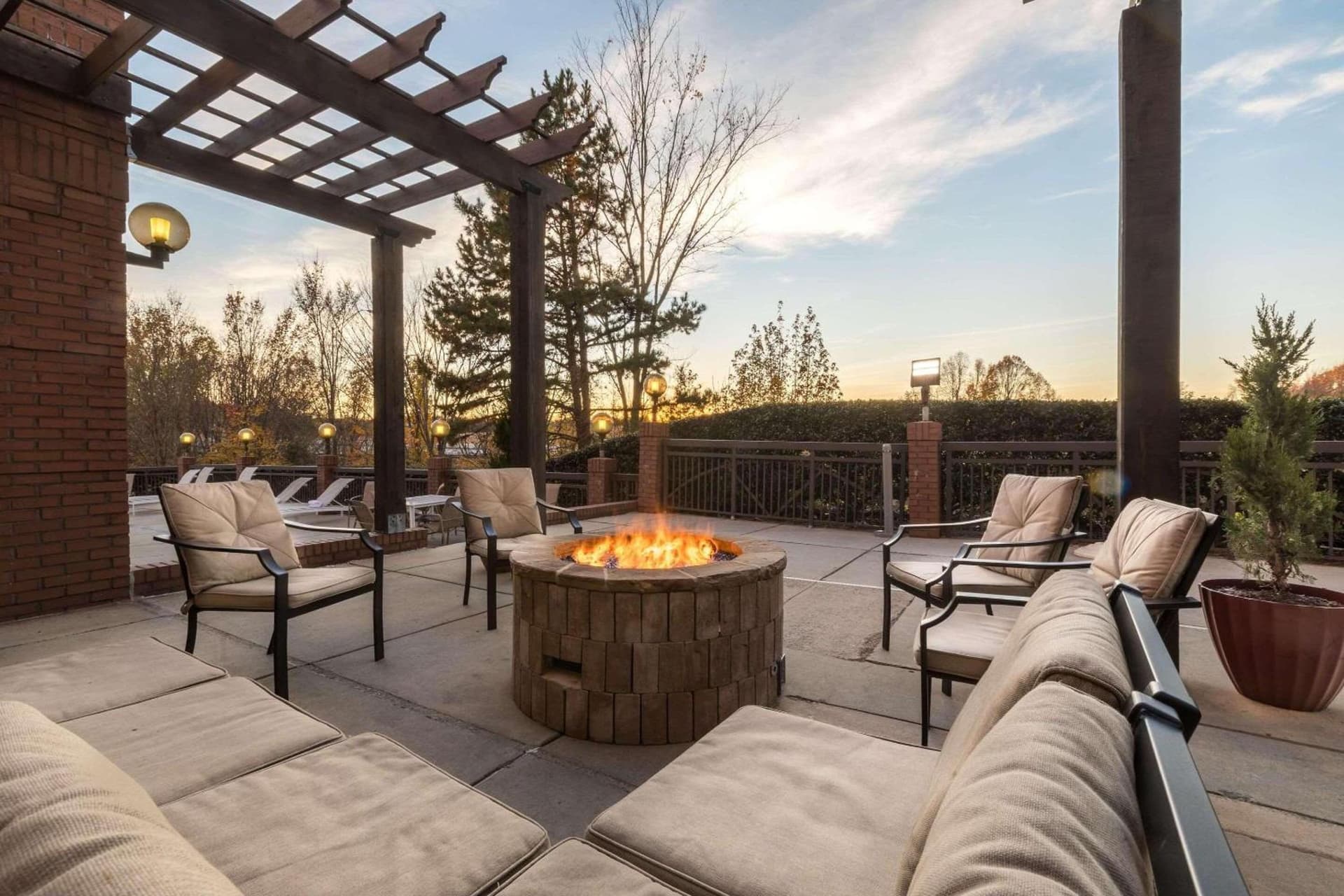 Country Inn & Suites by Radisson, Lake Norman Huntersville, NC gallery photo in Huntersville, NC — image 100
