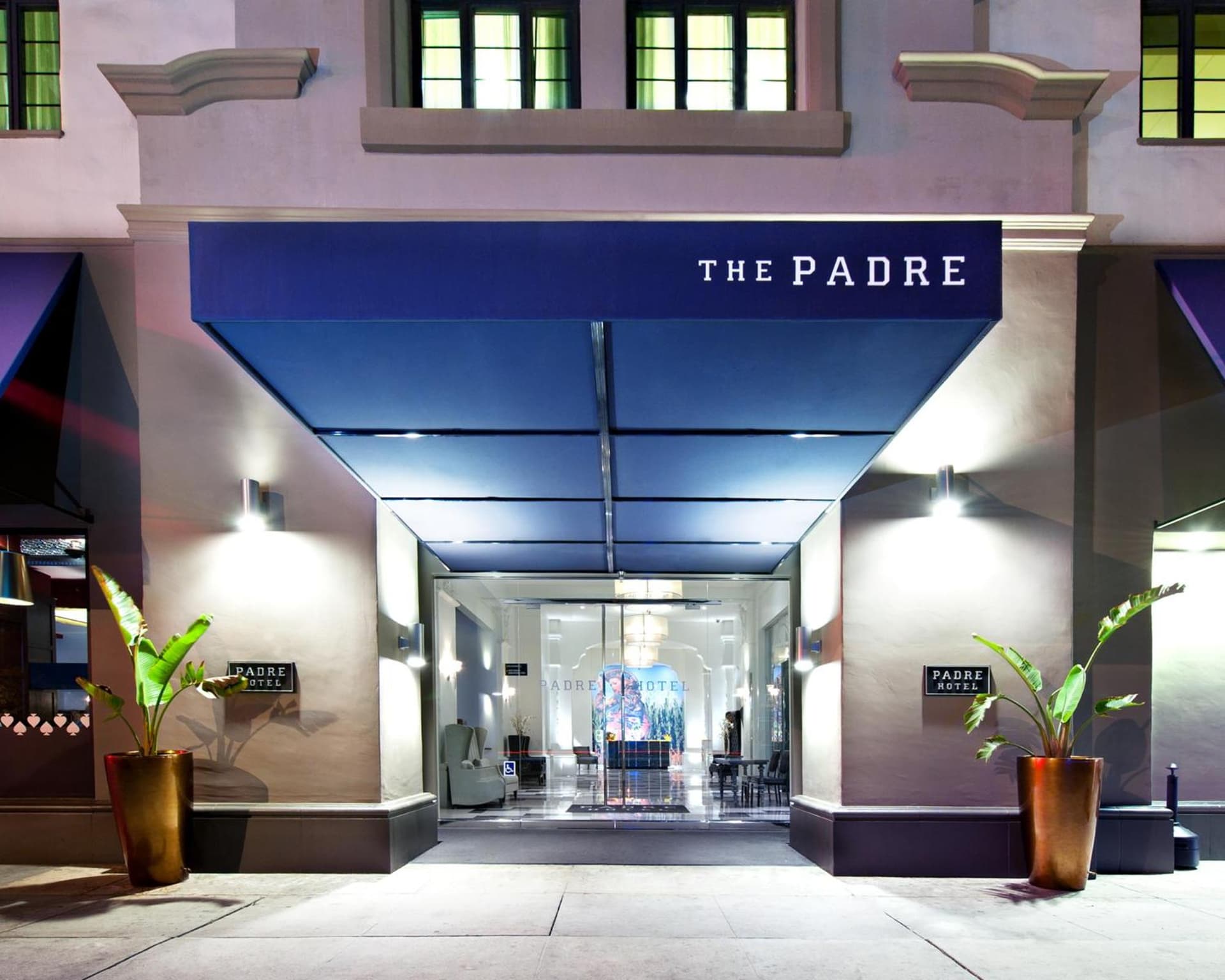 Padre Hotel interior in Bakersfield, CA — gallery photo 2