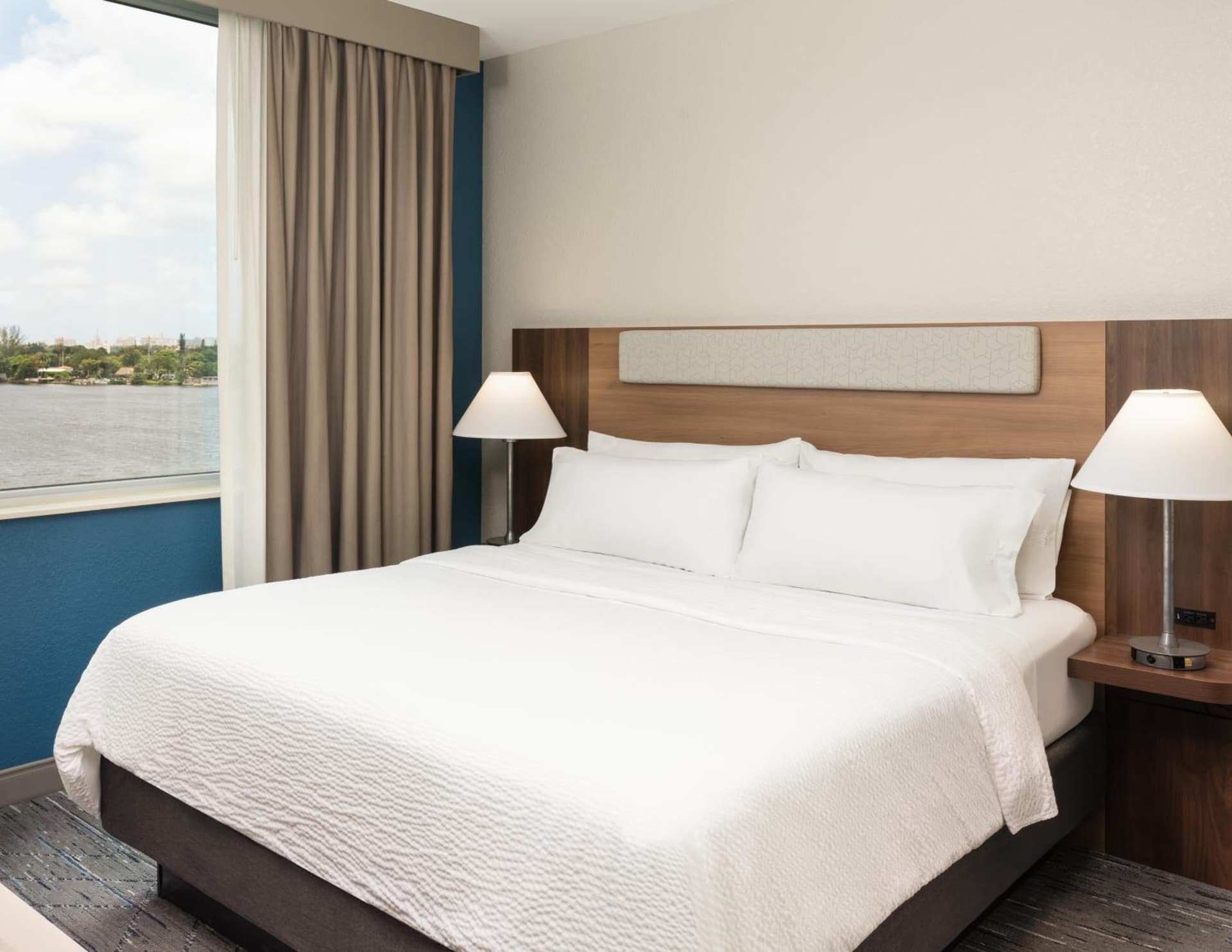 Holiday Inn Express Miami Airport-Blue Lagoon Area by IHG gallery photo in Miami, FL — image 50