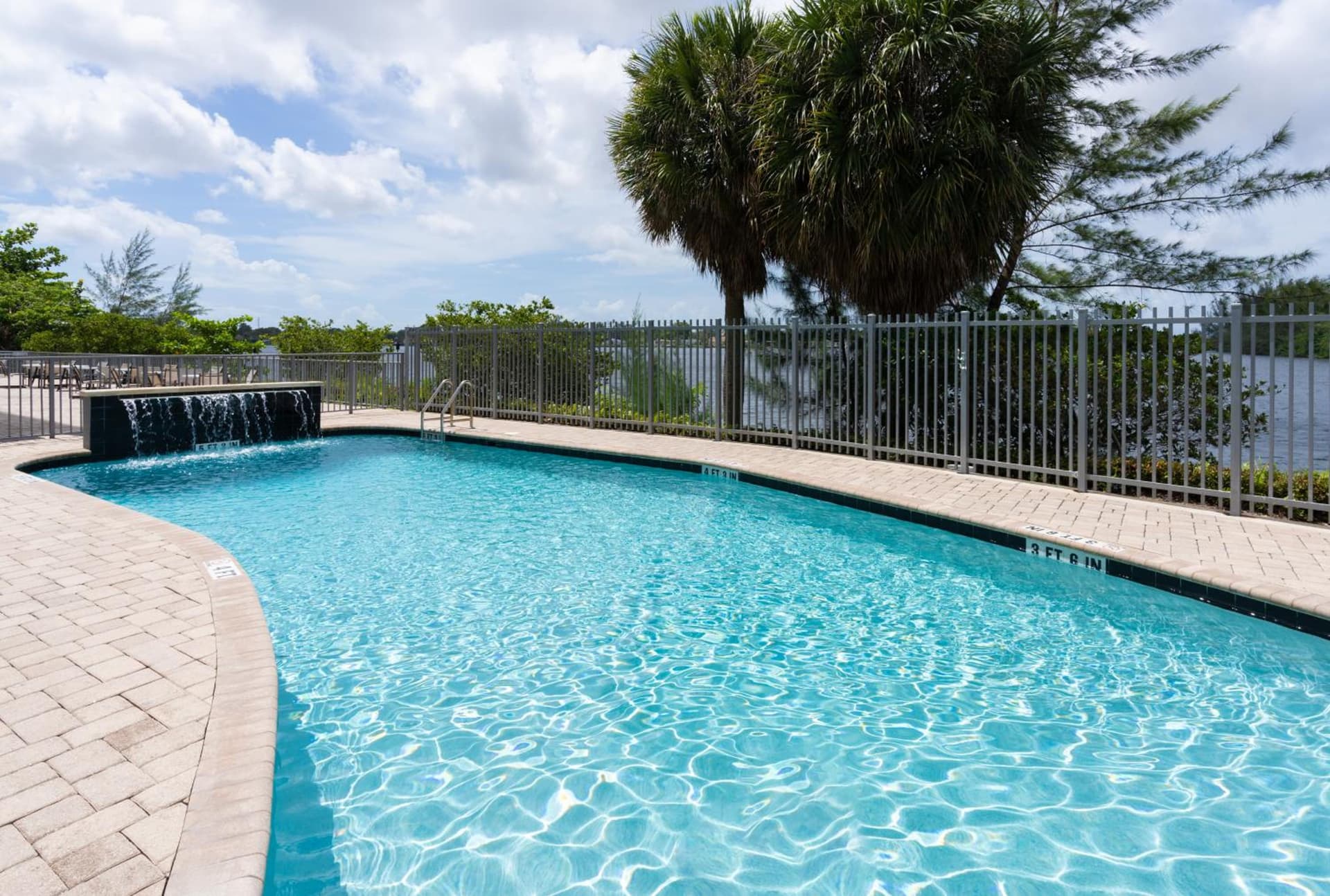 Holiday Inn Express Miami Airport-Blue Lagoon Area by IHG gallery photo in Miami, FL — image 39