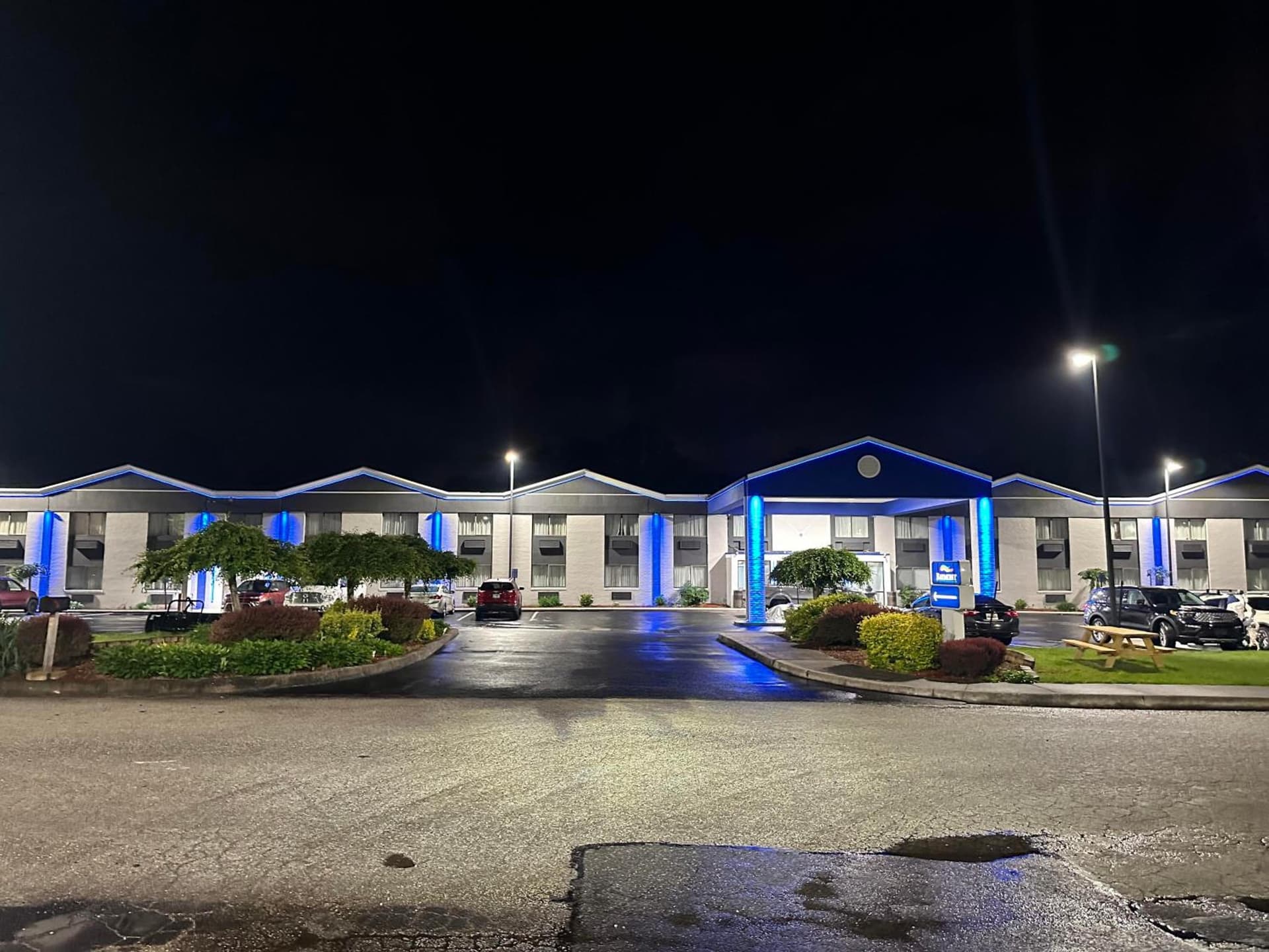 Remembrance Inn Gettysburg featured exterior or lobby in Gettysburg, PA — similar hotel