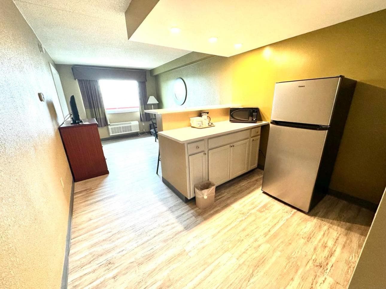 Super 8 by Wyndham Frederick gallery photo in Frederick, MD — image 38