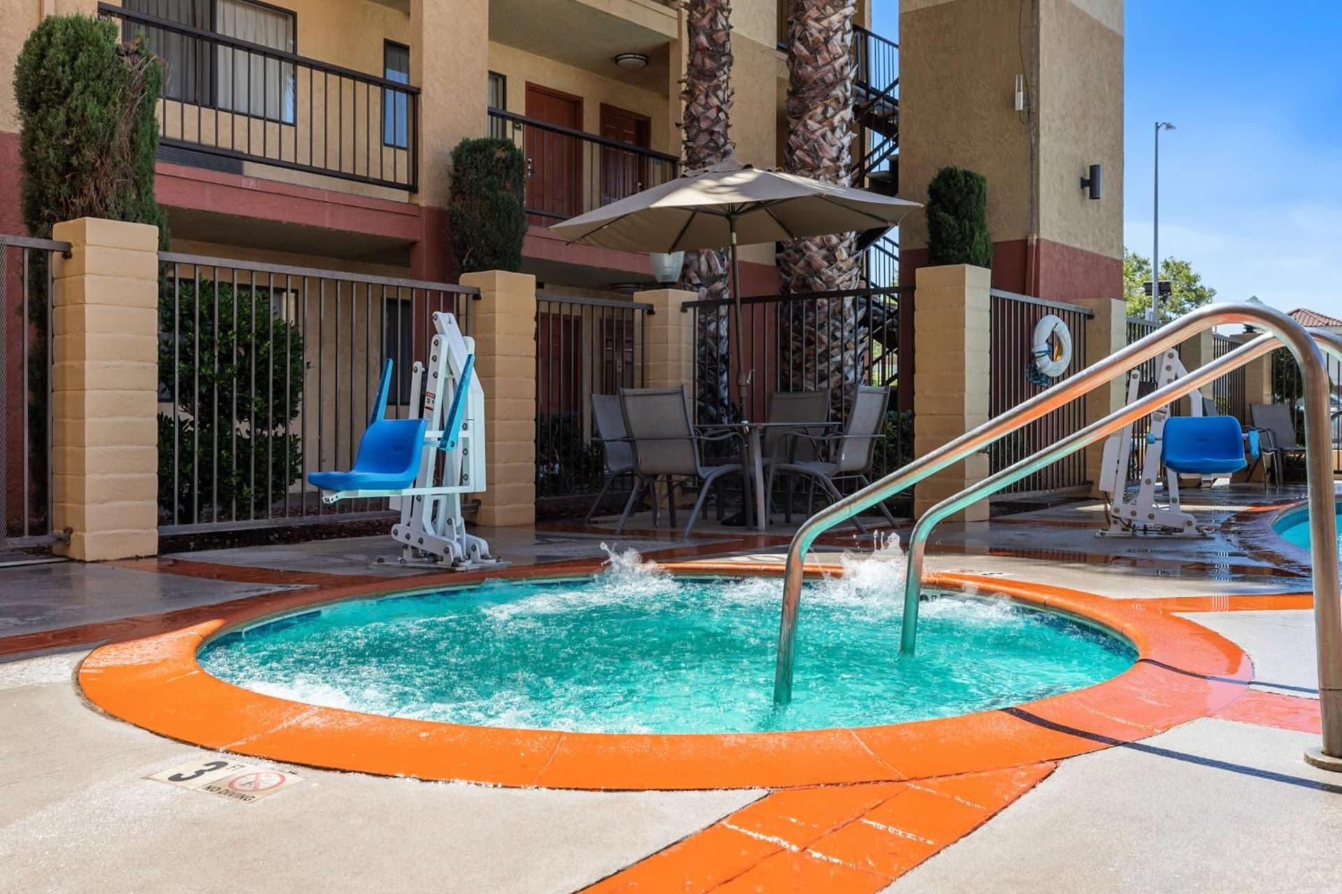 Best Western Plus Executive Inn & Suites property views in Manteca, CA — gallery photo 3