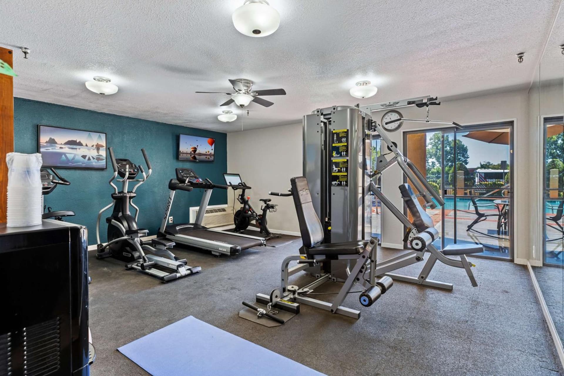 Best Western Plus Executive Inn & Suites gallery photo in Manteca, CA — image 25