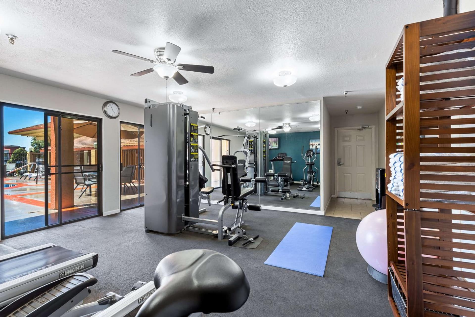 Best Western Plus Executive Inn & Suites gallery photo in Manteca, CA — image 11