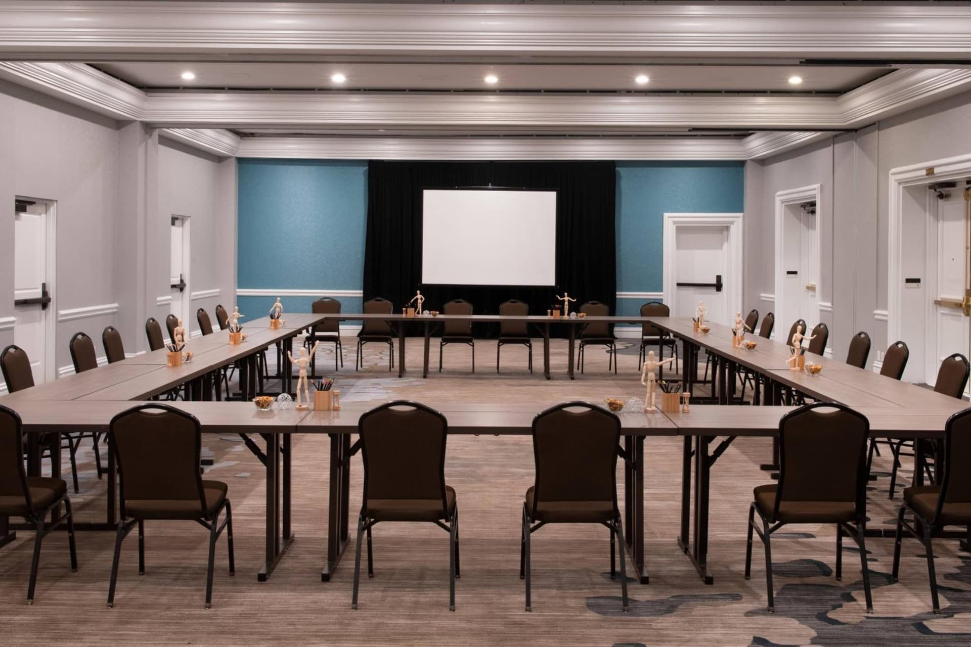 Renaissance Newport Beach Hotel gallery photo in Newport Beach, CA — image 84