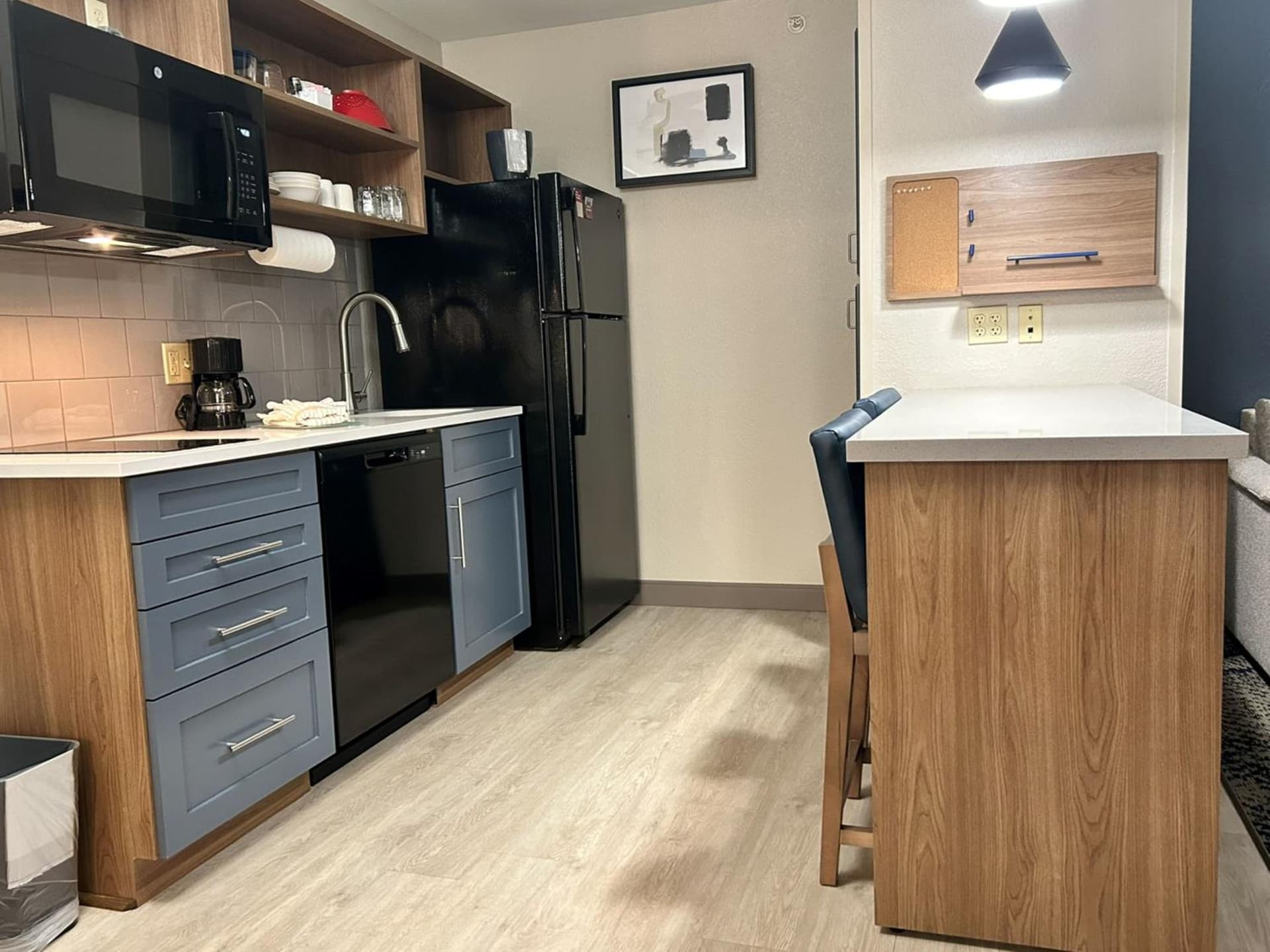 Candlewood Suites Fayetteville – University of Arkansas by IHG interior in Fayetteville, AR — gallery photo 2