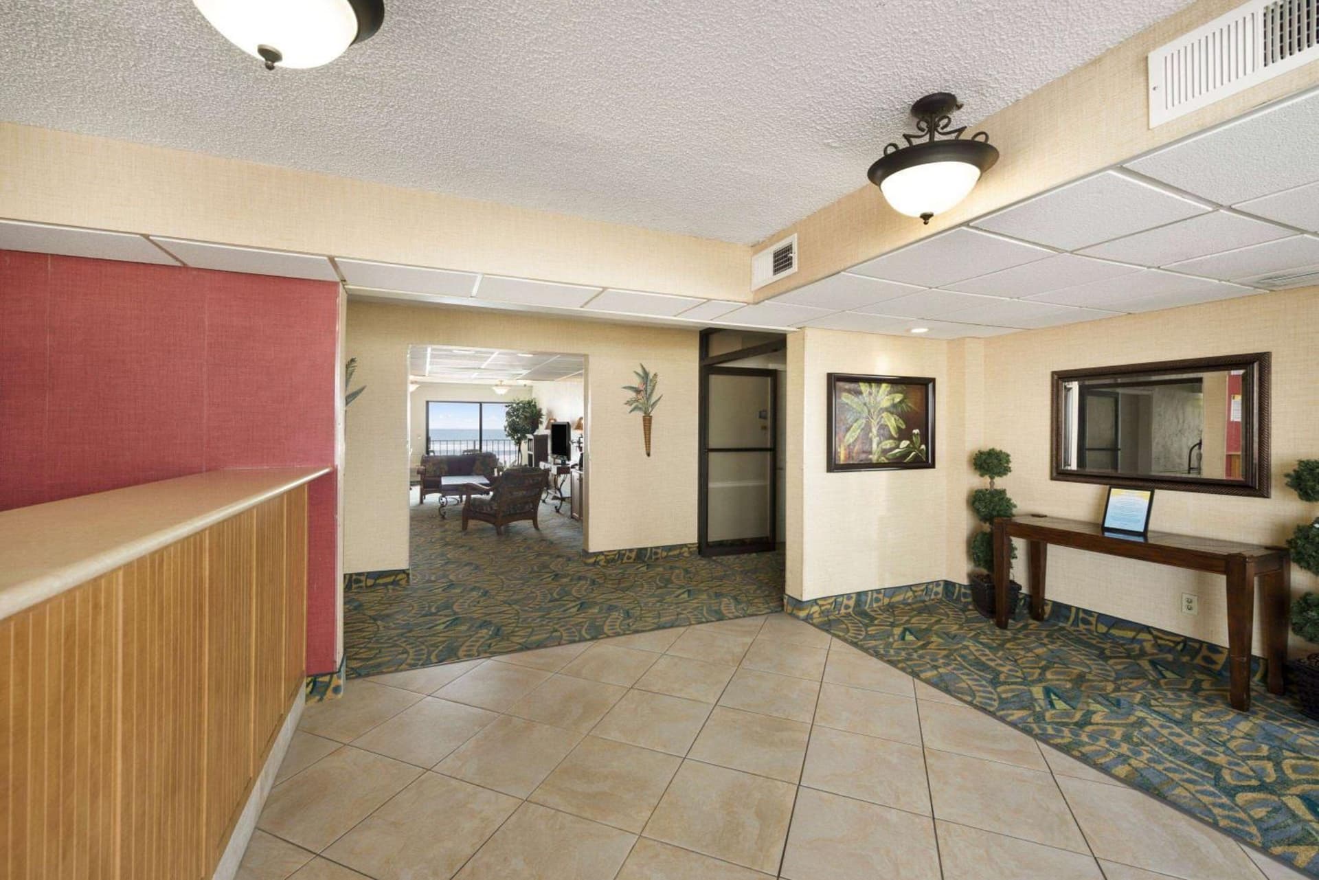 Days Inn by Wyndham Daytona Oceanfront interior in Daytona Beach, FL — gallery photo 2
