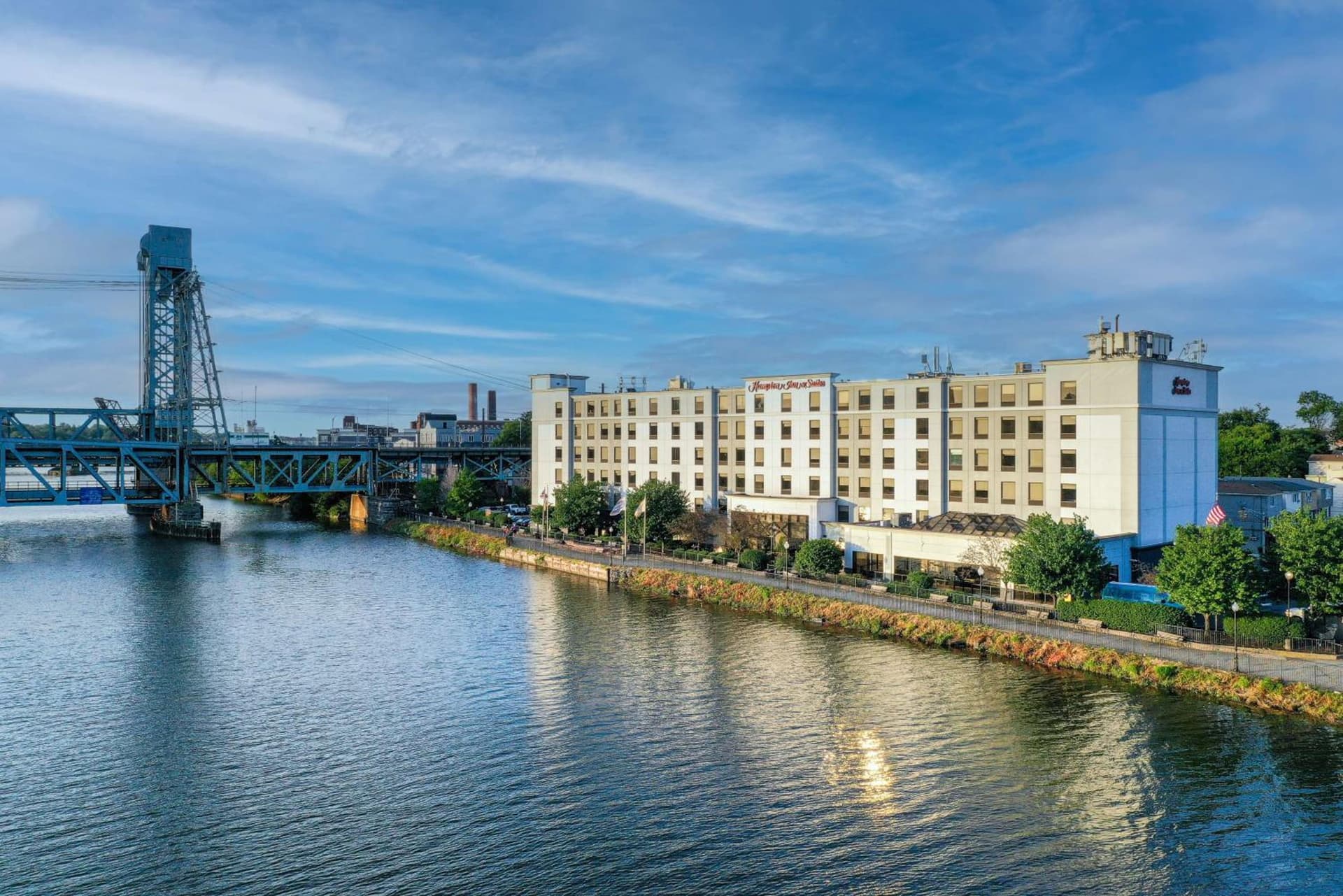Hampton Inn & Suites Newark-Harrison-Riverwalk — hotel in Newark, New Jersey