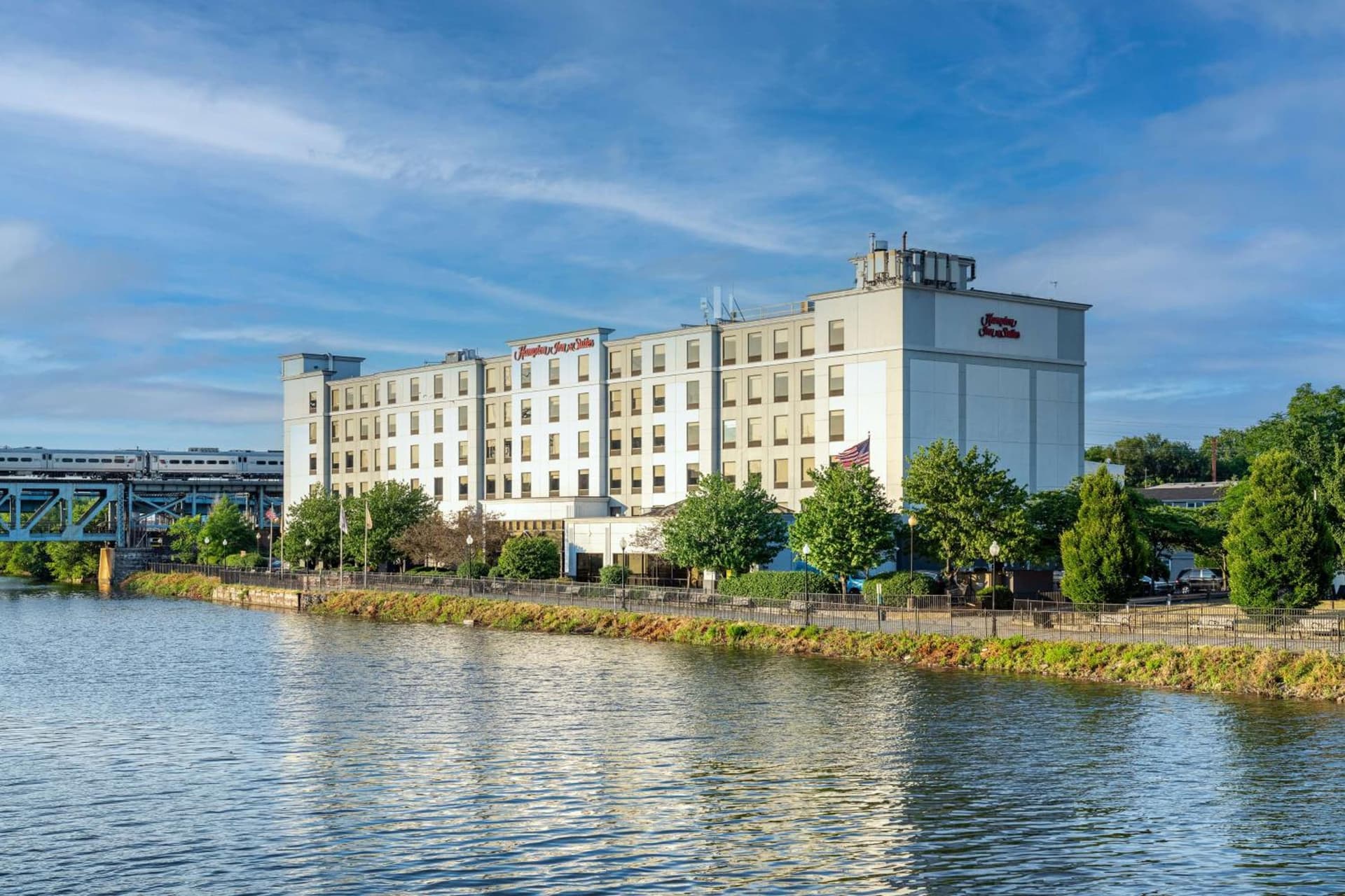 Hampton Inn & Suites Newark-Harrison-Riverwalk gallery photo in Newark, NJ — image 25