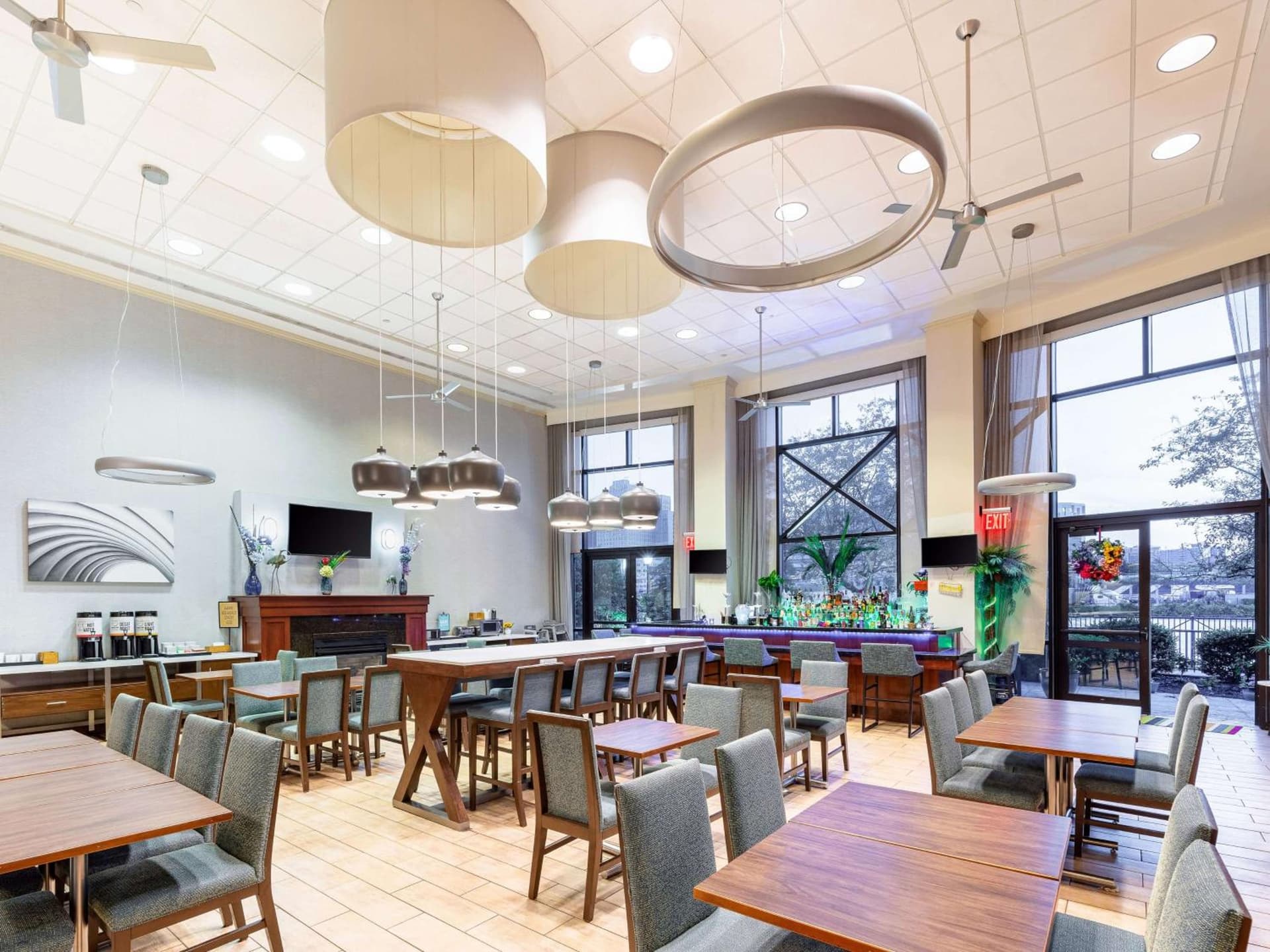Hampton Inn & Suites Newark-Harrison-Riverwalk gallery photo in Newark, NJ — image 10