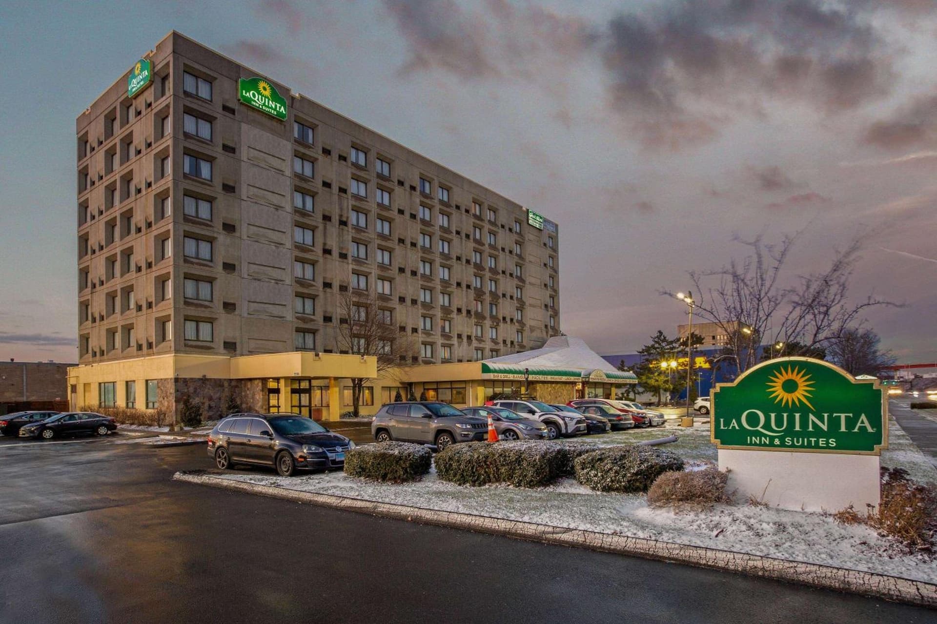 La Quinta by Wyndham New Haven interior in New Haven, CT — gallery photo 2