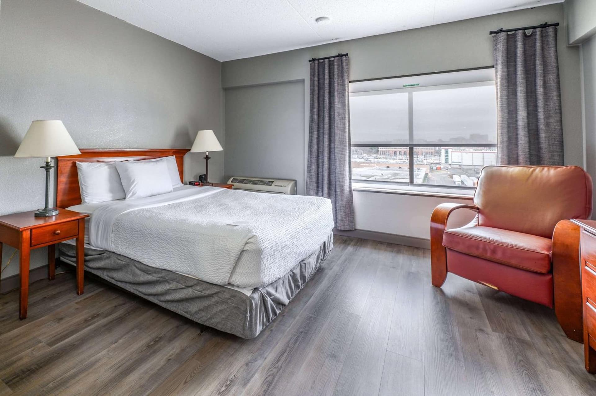 La Quinta by Wyndham New Haven gallery photo in New Haven, CT — image 42
