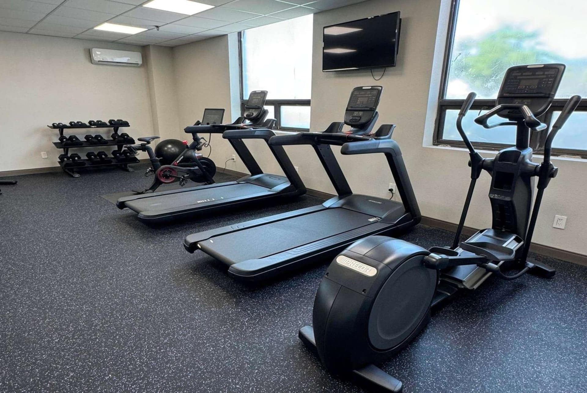 La Quinta by Wyndham New Haven gallery photo in New Haven, CT — image 25