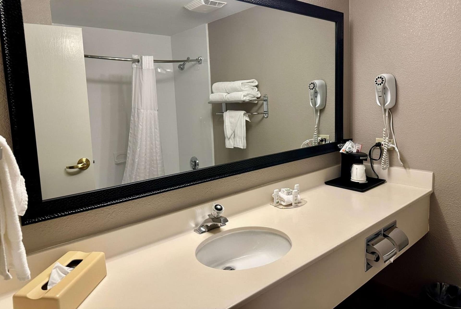La Quinta by Wyndham Bannockburn-Deerfield gallery photo in Bannockburn, IL — image 49