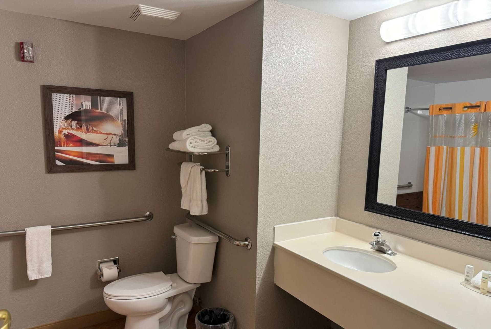 La Quinta by Wyndham Bannockburn-Deerfield gallery photo in Bannockburn, IL — image 21