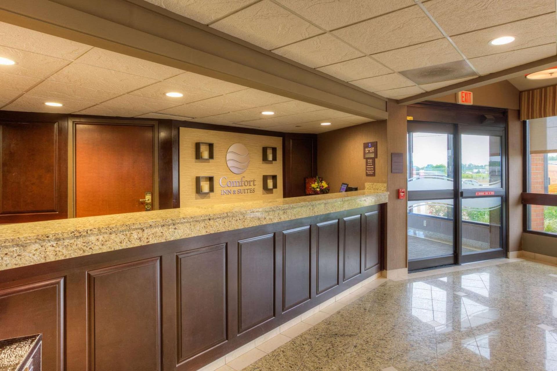 Comfort Inn & Suites Evansville Airport gallery photo in Evansville, IN — image 37