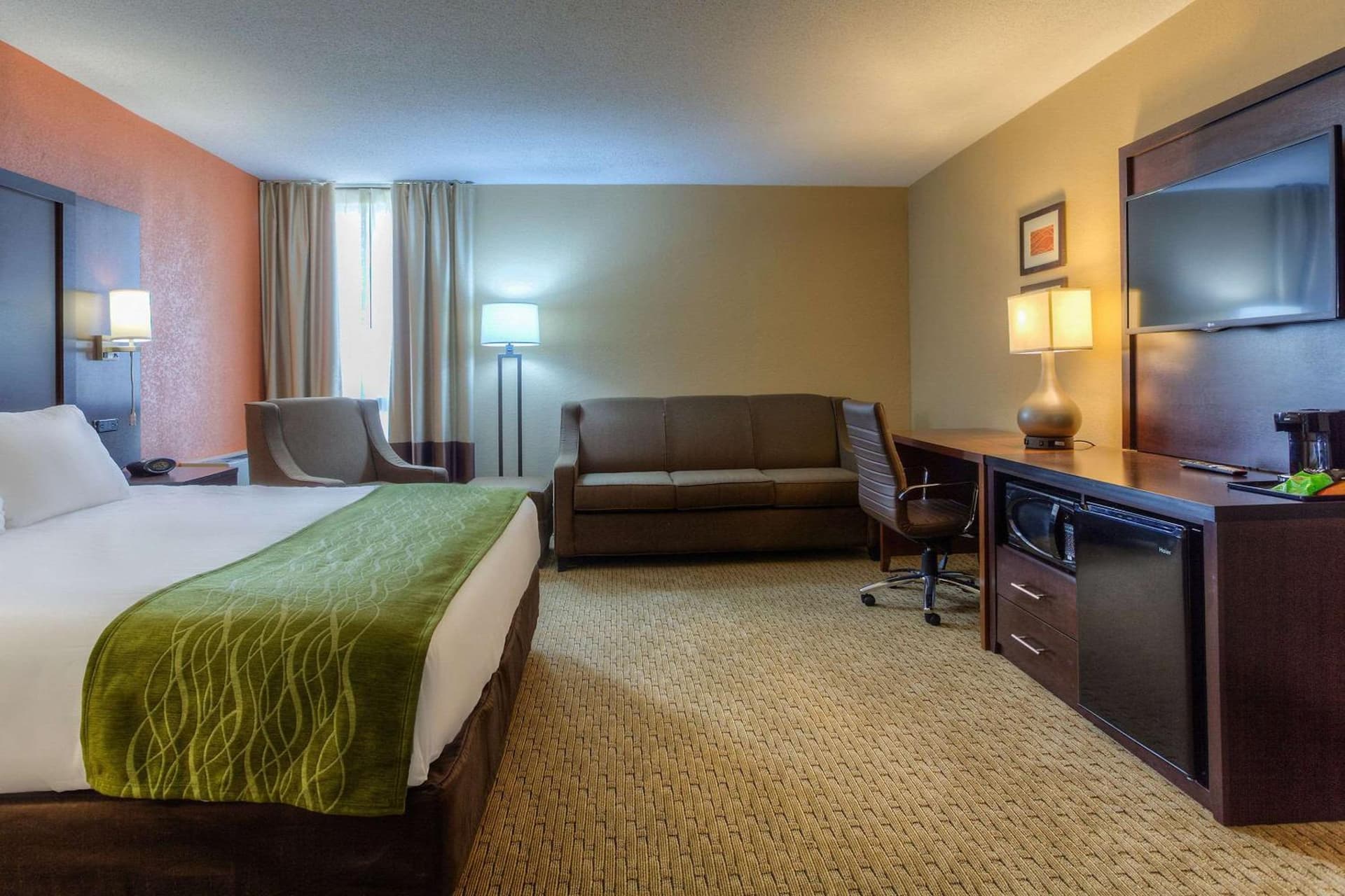 Comfort Inn & Suites Evansville Airport gallery photo in Evansville, IN — image 21
