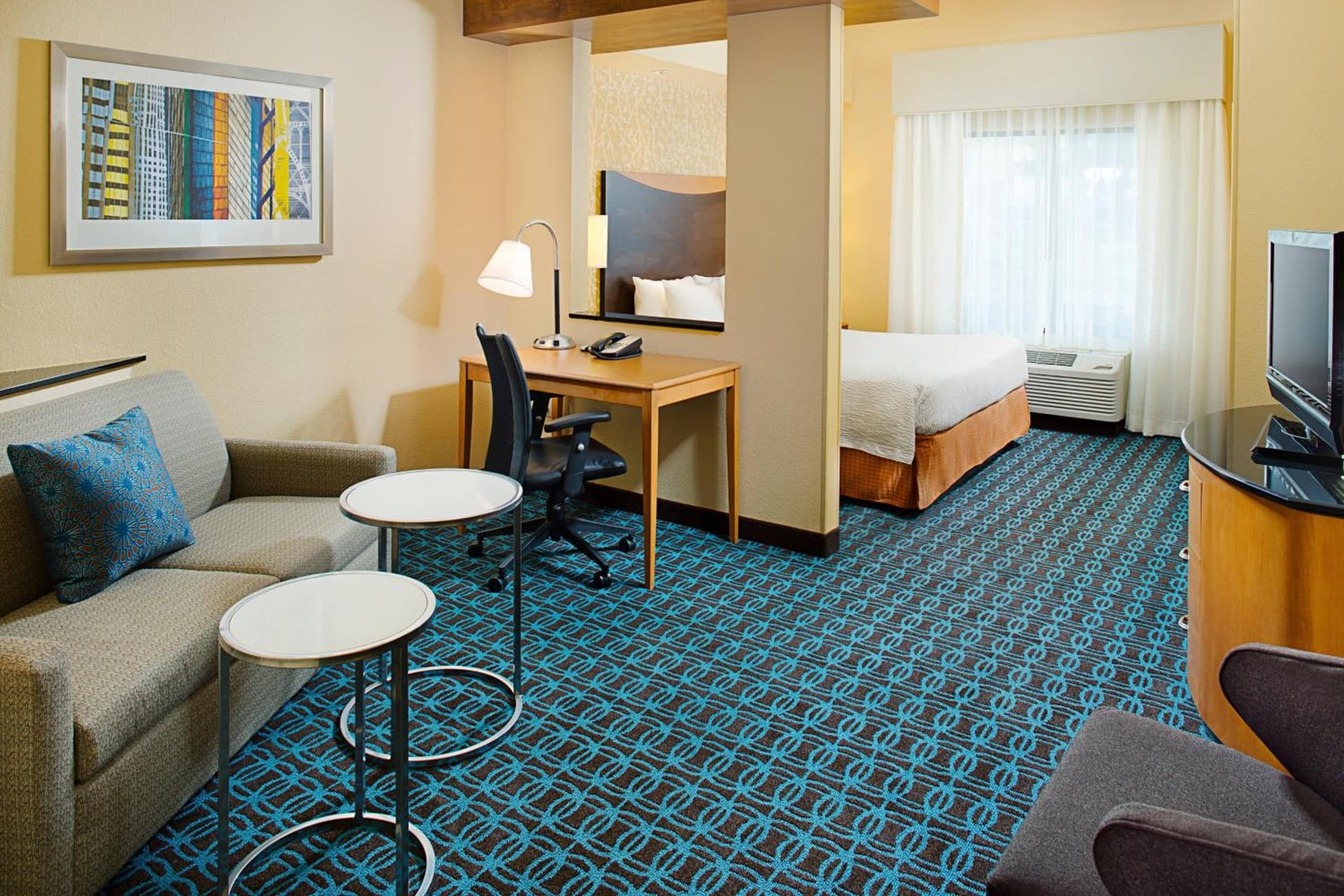 Fairfield Inn & Suites by Marriott San Antonio SeaWorld / Westover Hills interior in San Antonio, TX — gallery photo 2