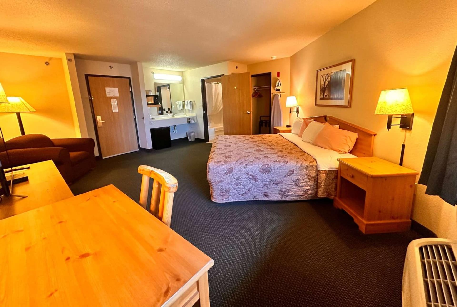 Shell Lake Lodge, a Travelodge by Wyndham interior in Shell Lake, WI — gallery photo 2