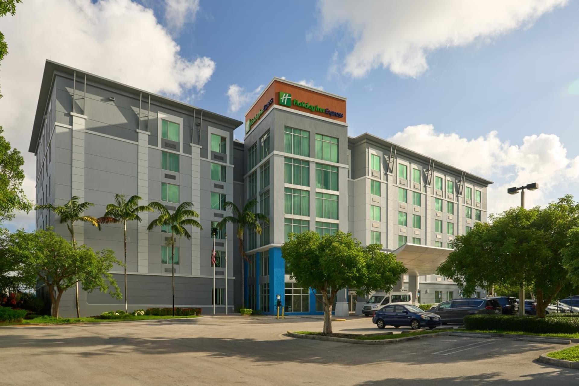 Holiday Inn Express Miami Airport-Blue Lagoon Area by IHG gallery photo in Miami, FL — image 4