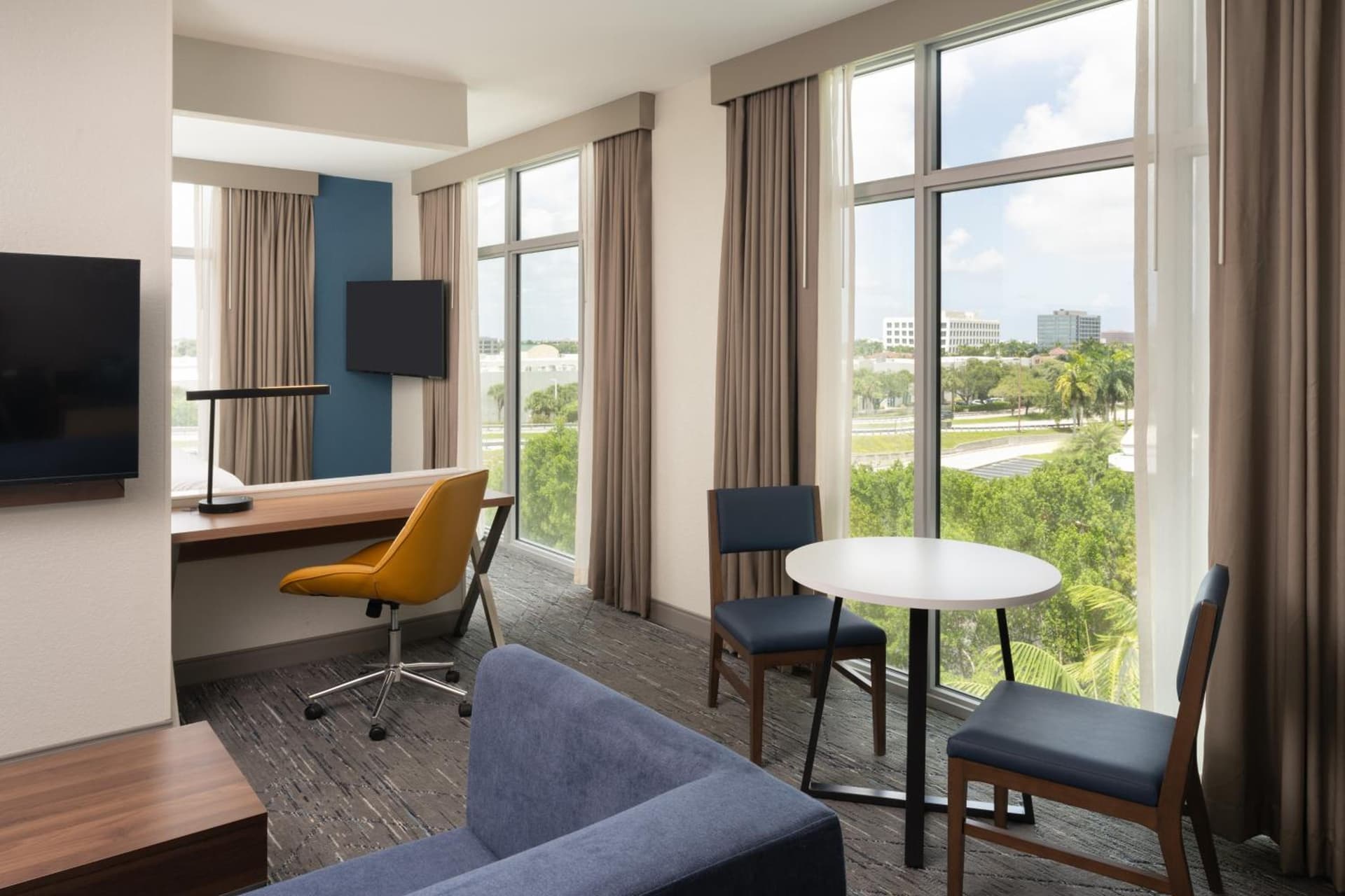 Holiday Inn Express Miami Airport-Blue Lagoon Area by IHG gallery photo in Miami, FL — image 17