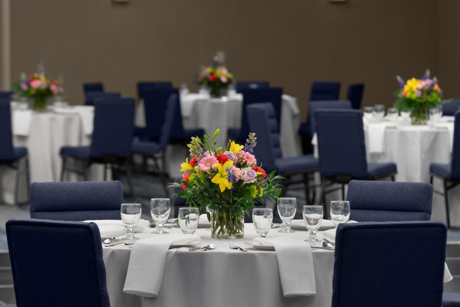 Courtyard by Marriott Pittsburgh University Center gallery photo in Pittsburgh, PA — image 8
