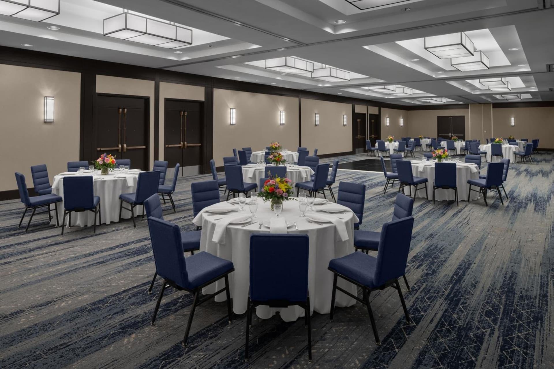 Courtyard by Marriott Pittsburgh University Center gallery photo in Pittsburgh, PA — image 33