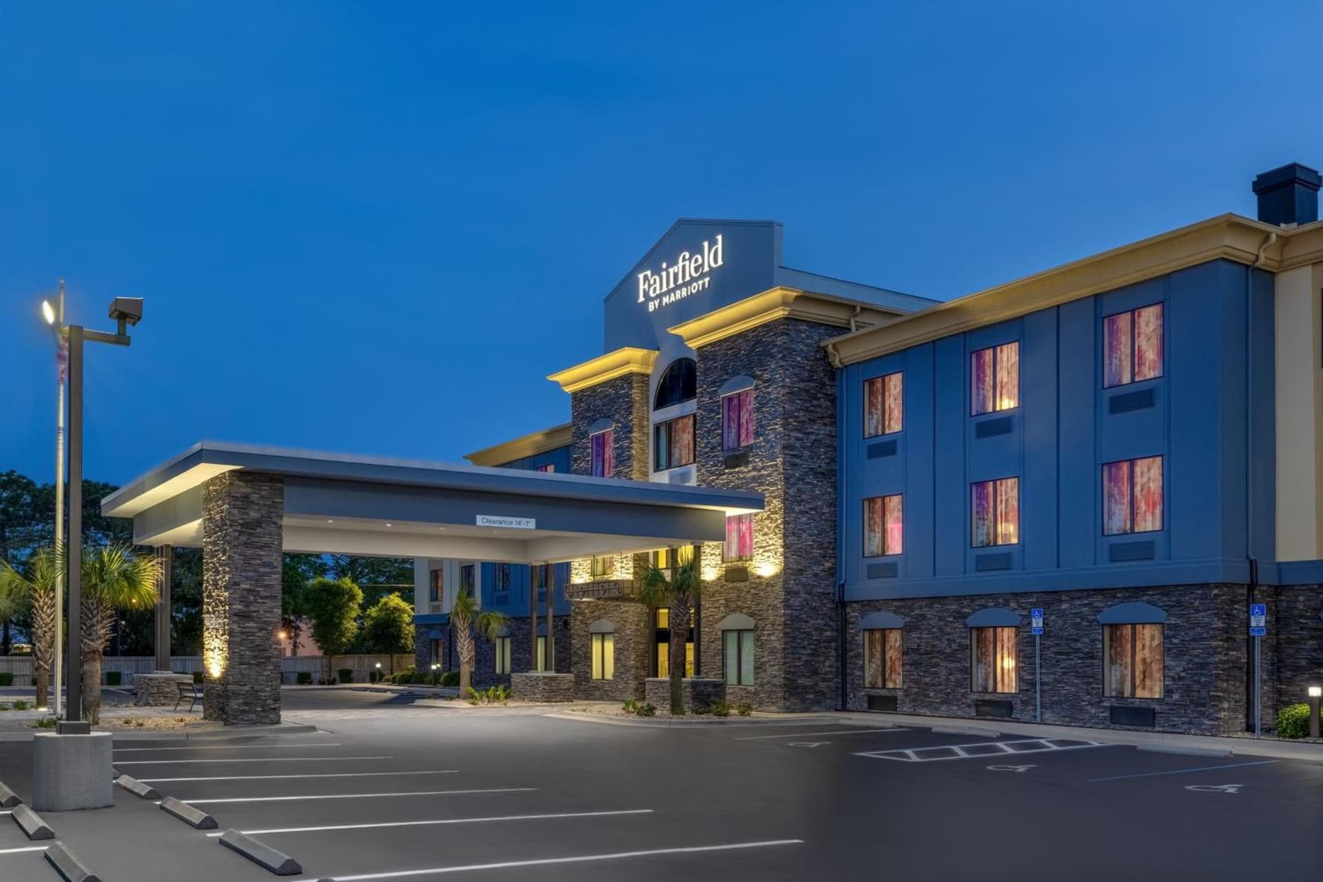 Fairfield Inn & Suites by Marriott Fort Walton Beach Hurlburt Area featured exterior or lobby in Fort Walton Beach, FL — similar hotel