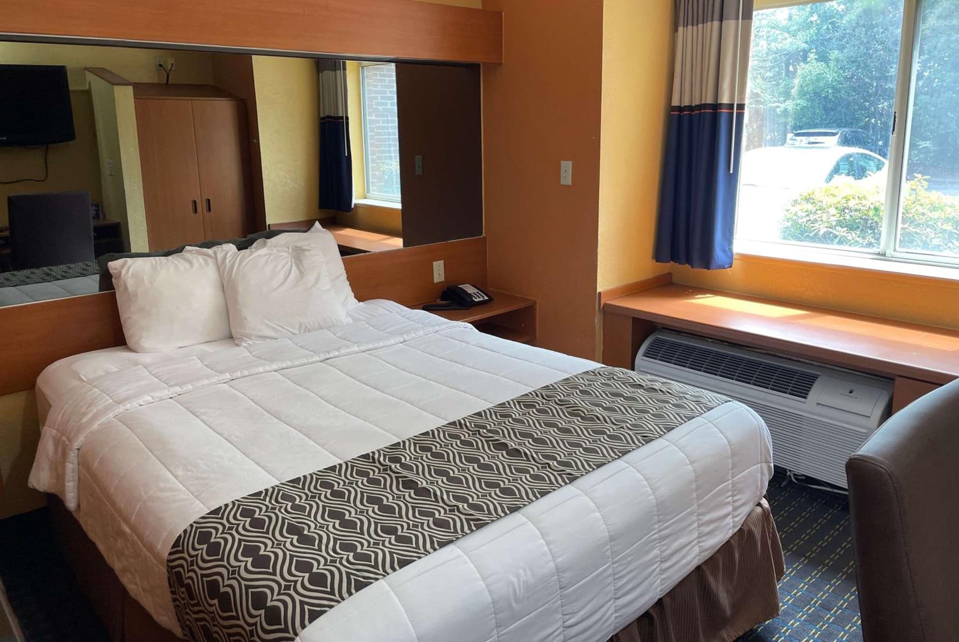 Microtel Inn & Suites Newport News gallery photo in Newport News, VA — image 13