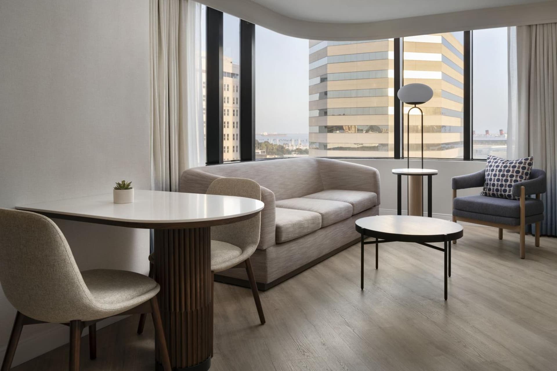 Marriott Long Beach Downtown gallery photo in Long Beach, CA — image 87