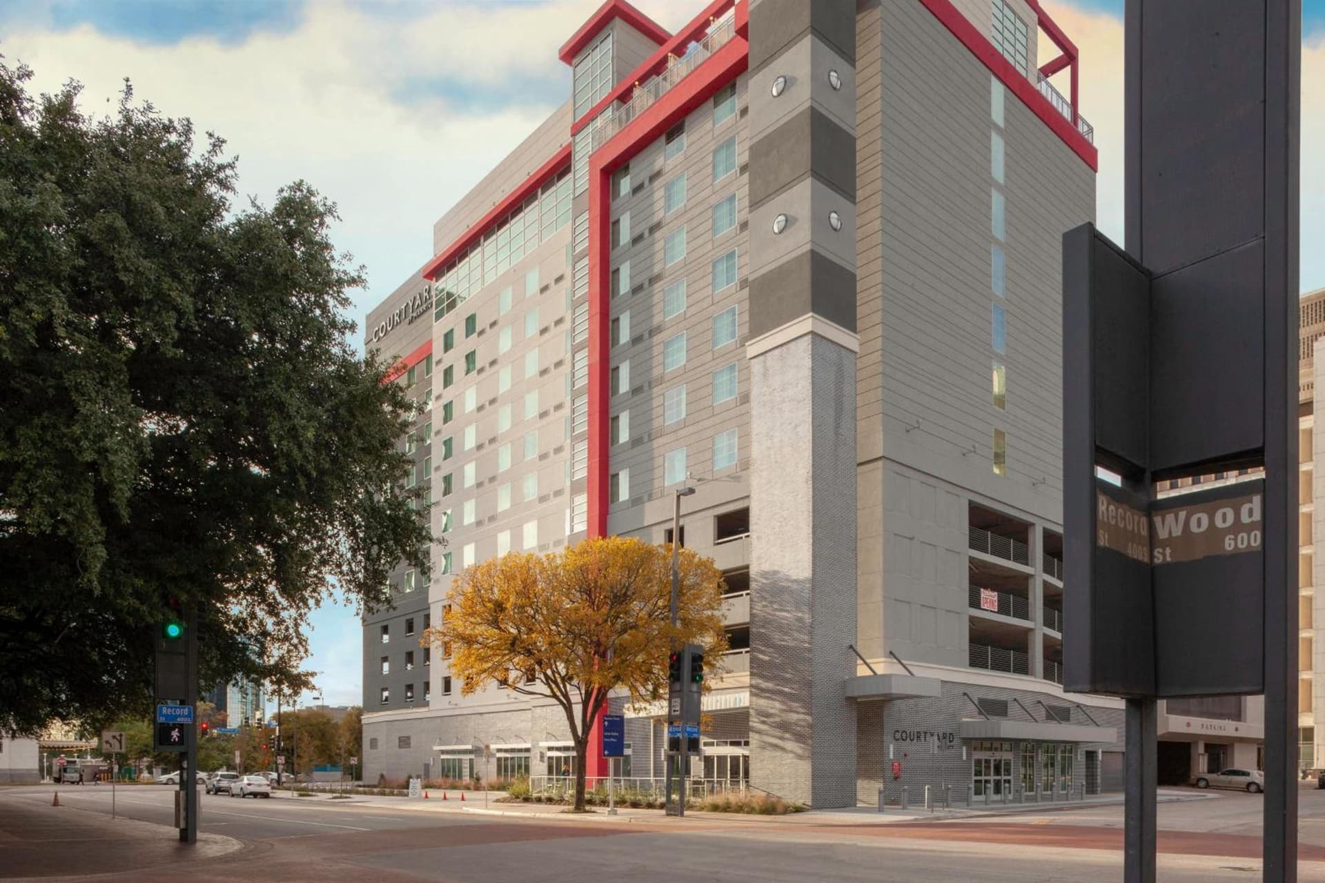 Courtyard by Marriott Dallas Downtown/Reunion District gallery photo in Dallas, TX — image 37