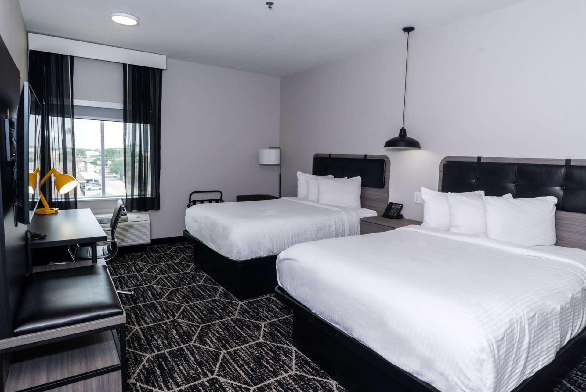 La Quinta Inn & Suites by Wyndham Corpus Christi Southeast gallery photo in Corpus Christi, TX — image 11