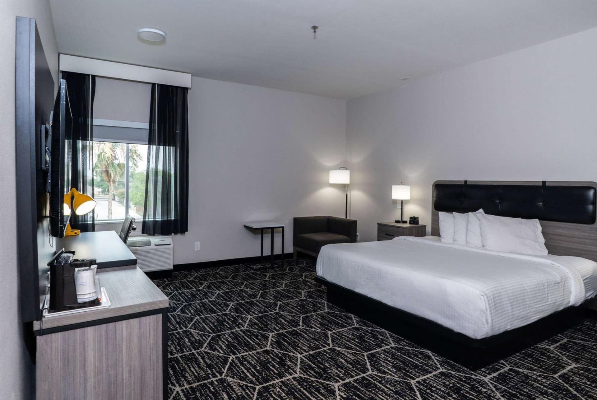 La Quinta Inn & Suites by Wyndham Corpus Christi Southeast gallery photo in Corpus Christi, TX — image 22