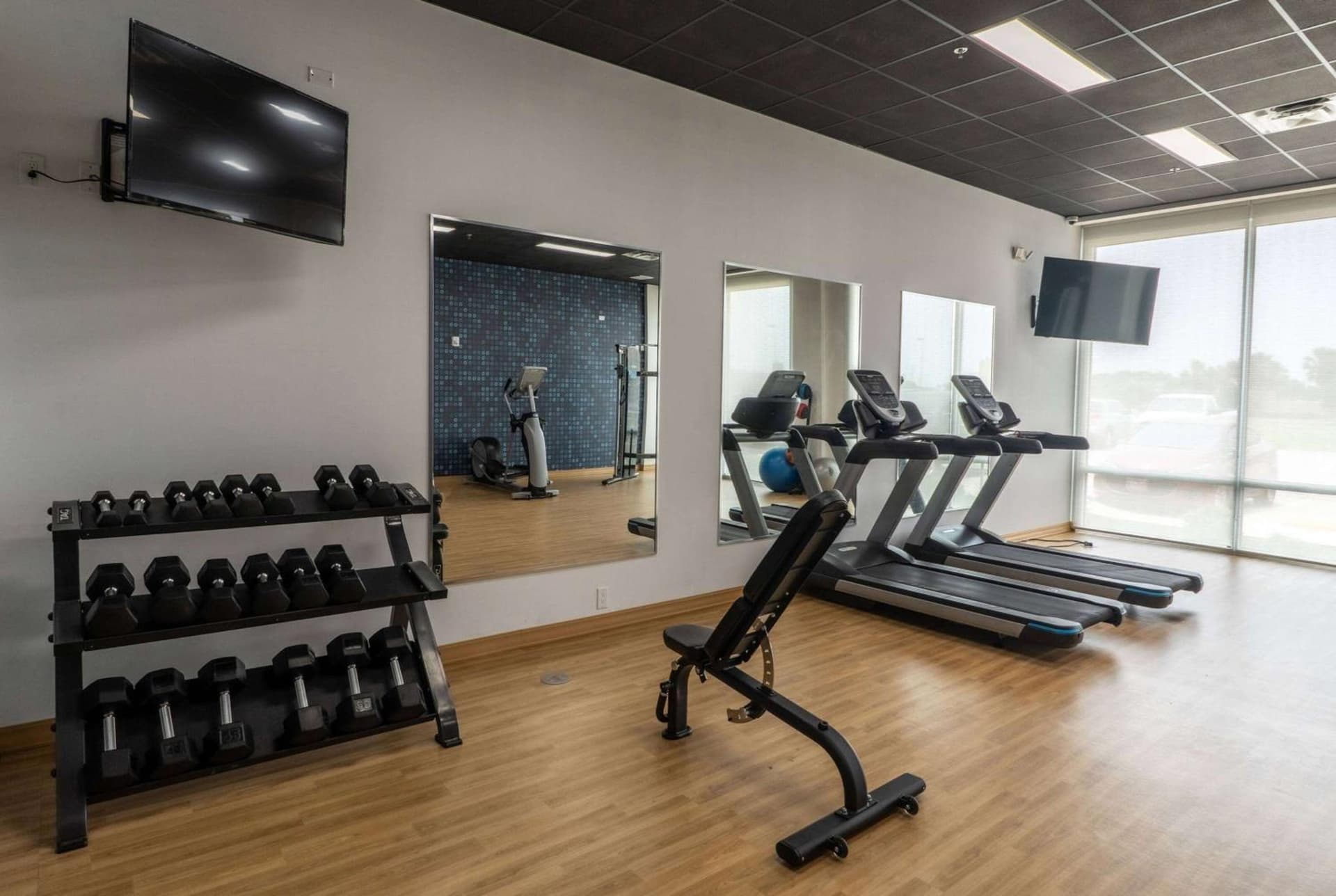 La Quinta Inn & Suites by Wyndham Corpus Christi Southeast gallery photo in Corpus Christi, TX — image 61