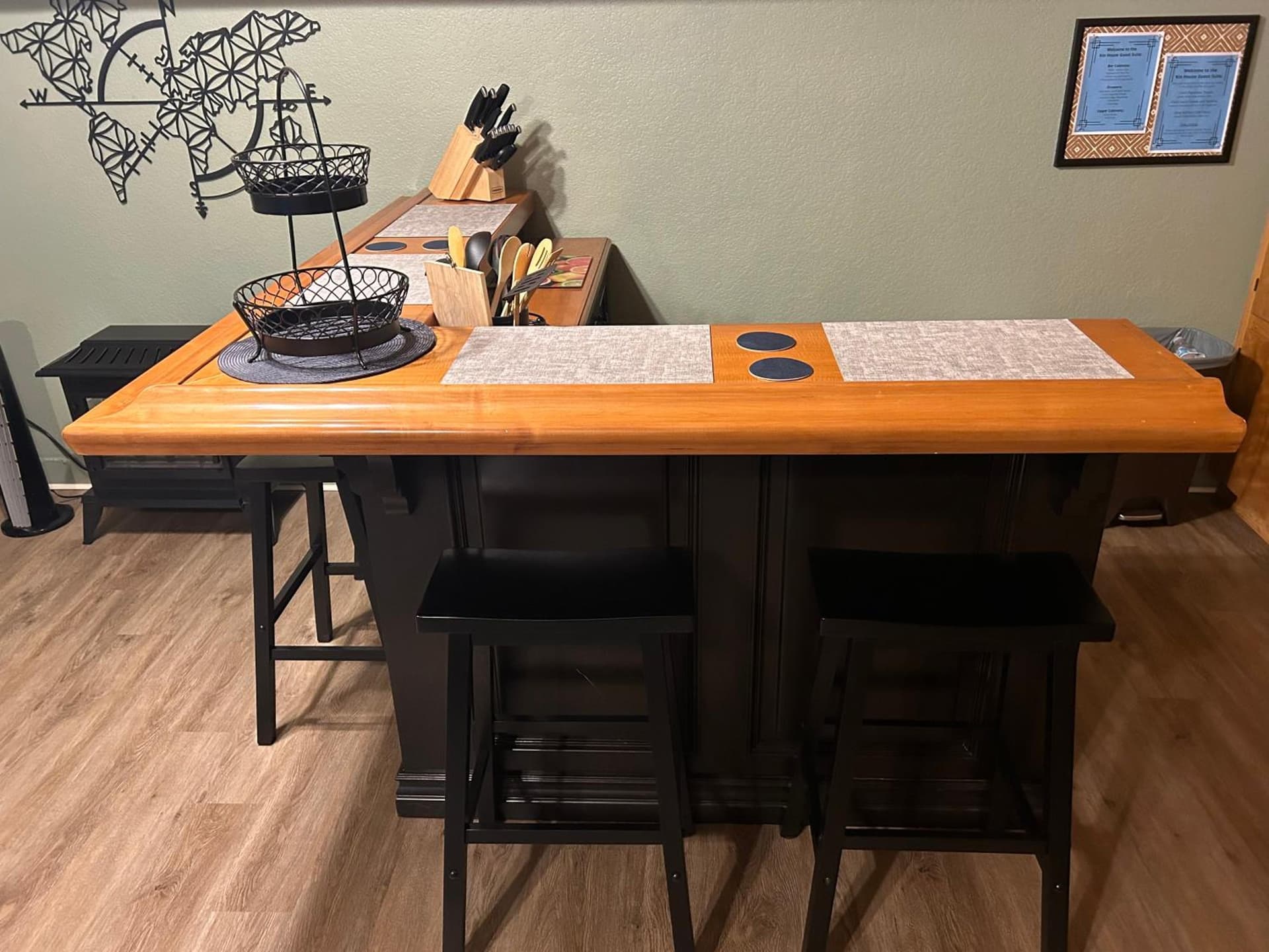 Kin House Guest Suite interior in Oakhurst, CA — gallery photo 2