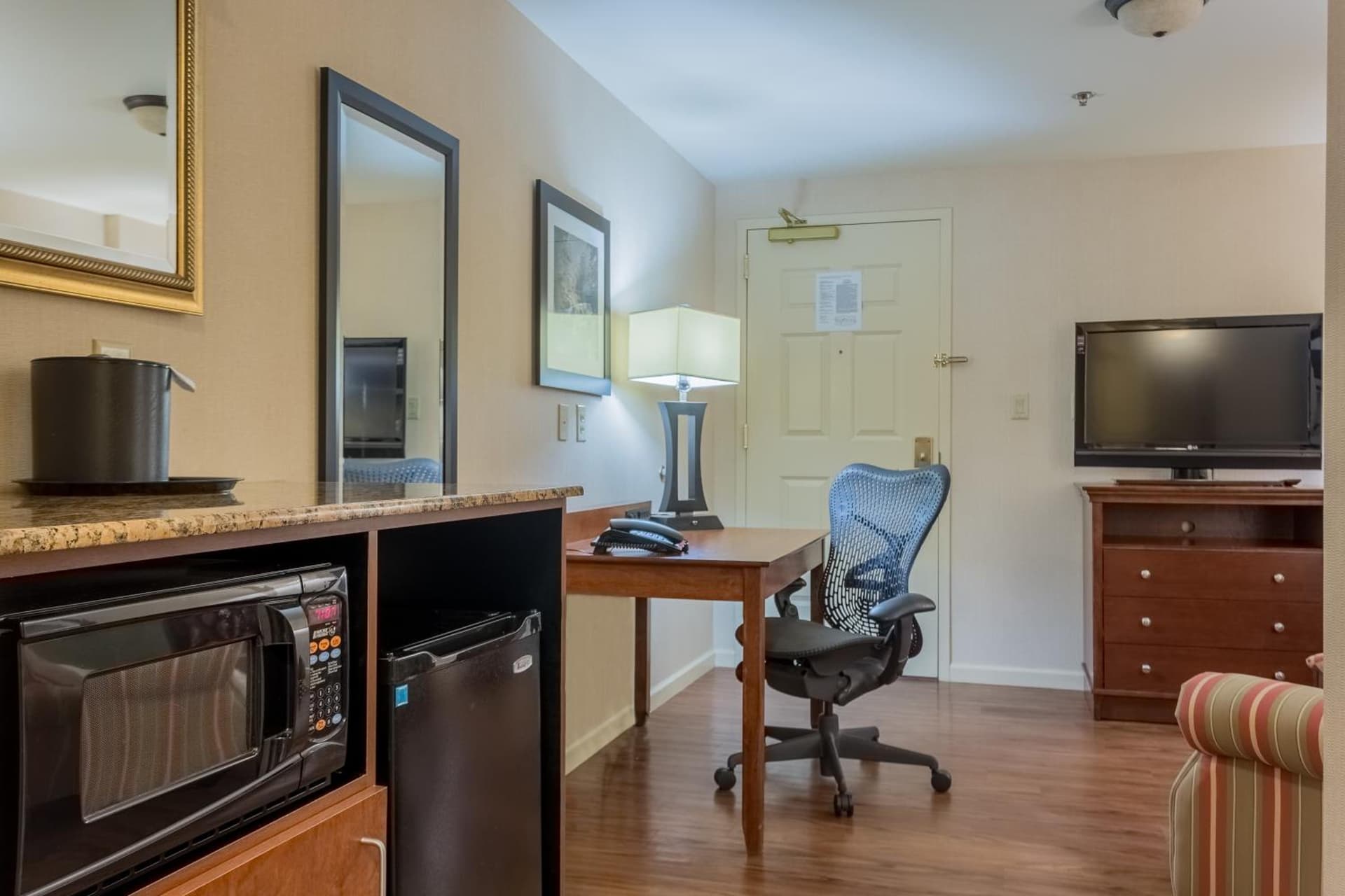 Country Inn & Suites by Radisson, Knoxville at Cedar Bluff, TN gallery photo in Knoxville, TN — image 39