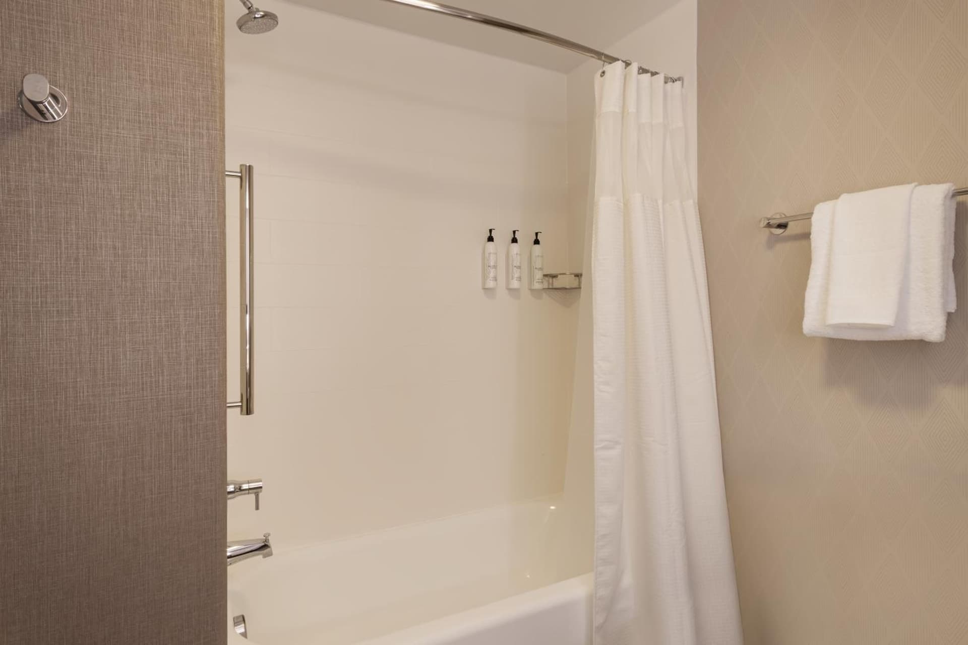 SpringHill Suites by Marriott Turlock gallery photo in Turlock, CA — image 11