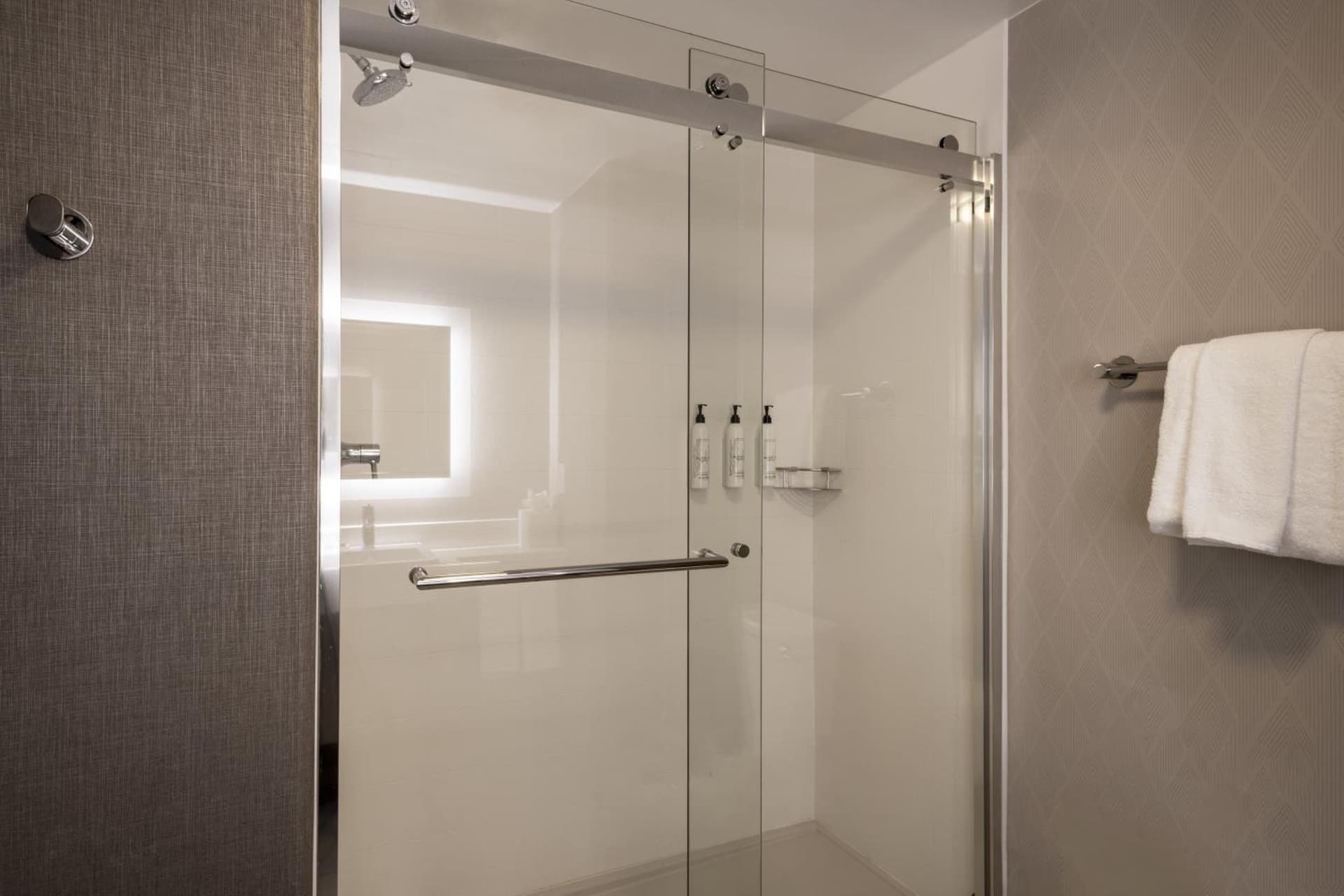 SpringHill Suites by Marriott Turlock gallery photo in Turlock, CA — image 19