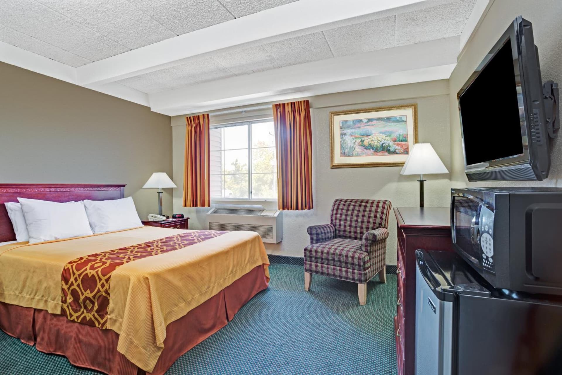 Travelodge by Wyndham Iowa City gallery photo in Iowa City, IA — image 13