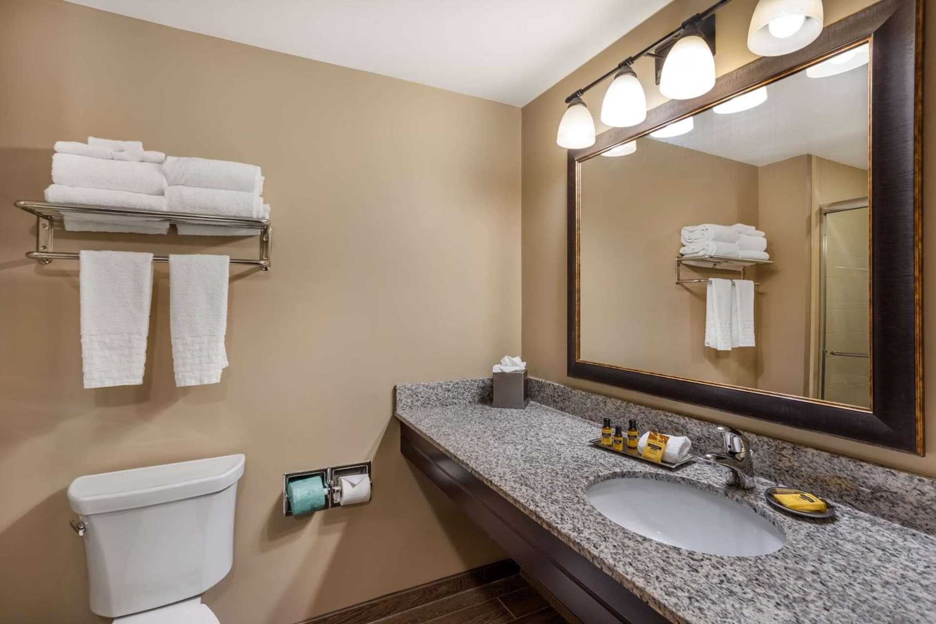 Best Western Plus Intercourse Village Inn gallery photo in Intercourse, PA — image 58
