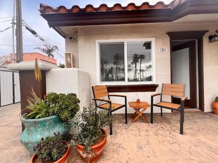Los Bungalows property views in Imperial Beach, CA — gallery photo 3
