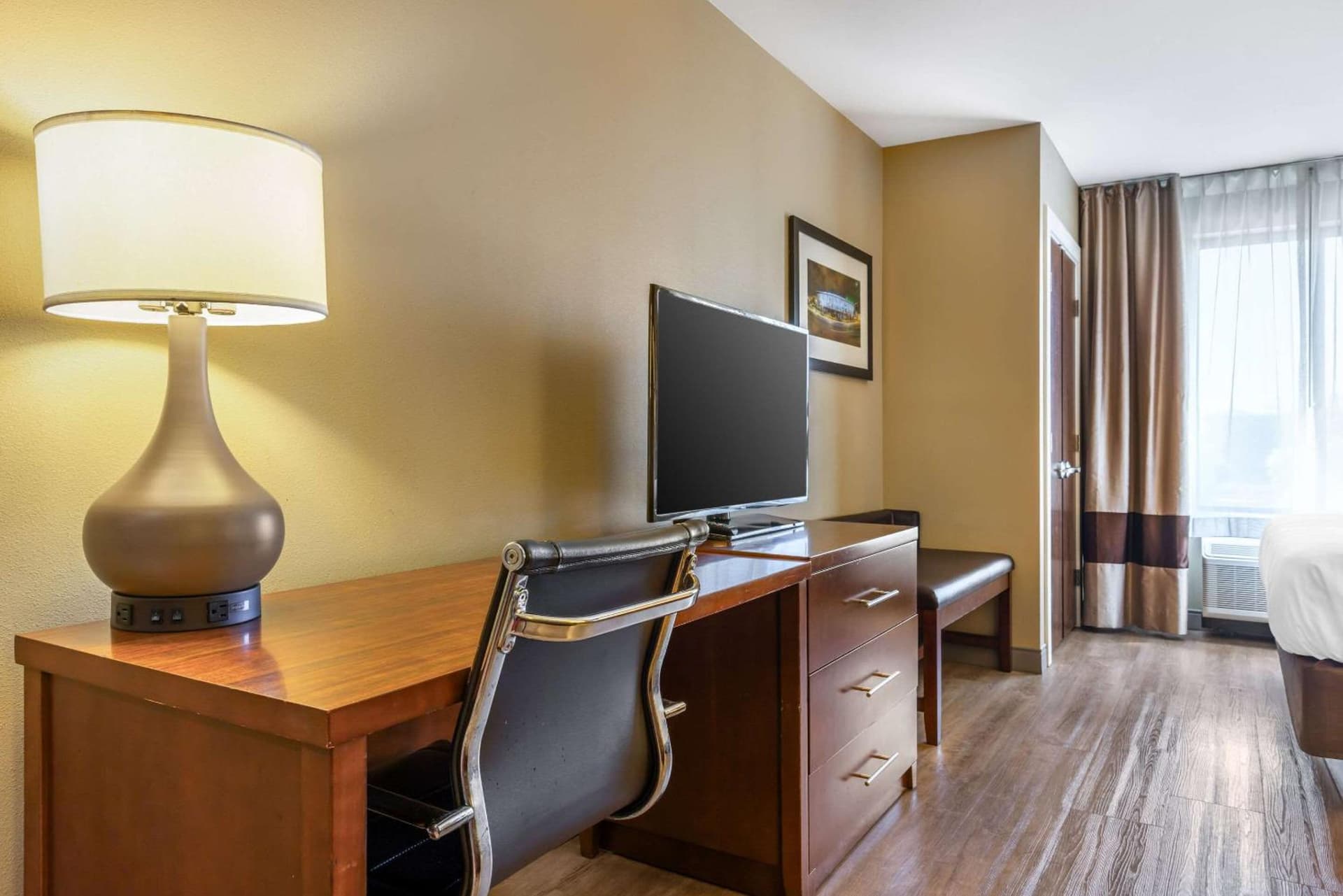 Comfort Inn & Suites At CrossPlex Village gallery photo in Birmingham, AL — image 24
