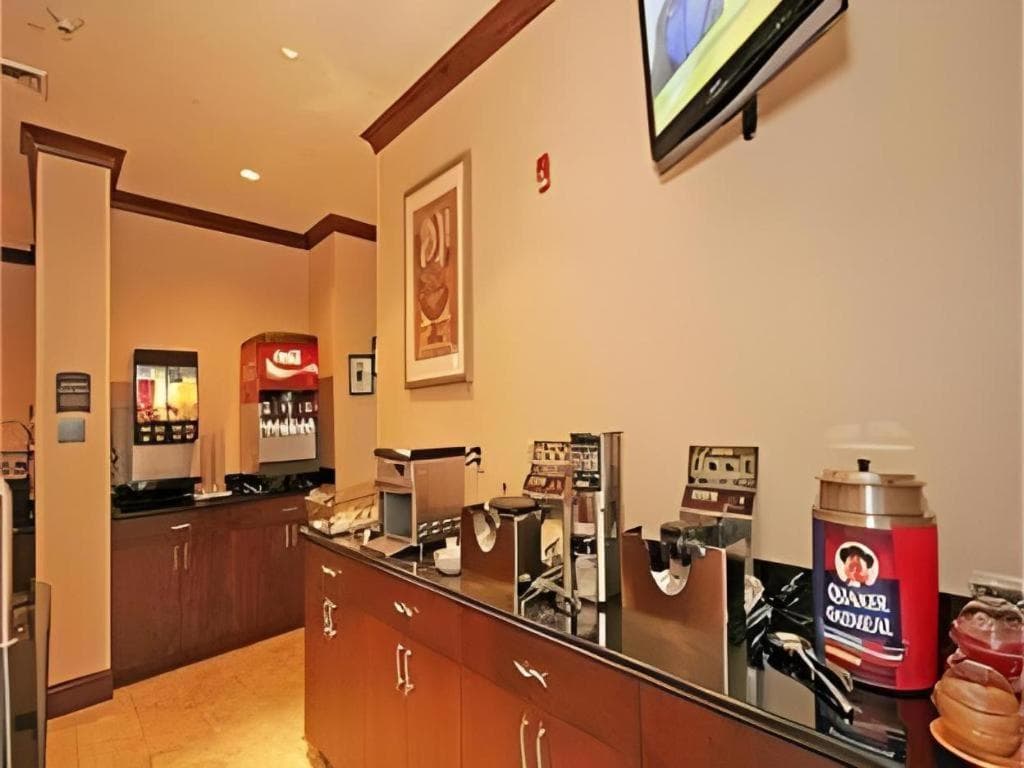 Staybridge Suites Newport News property views in Newport News, VA — gallery photo 3