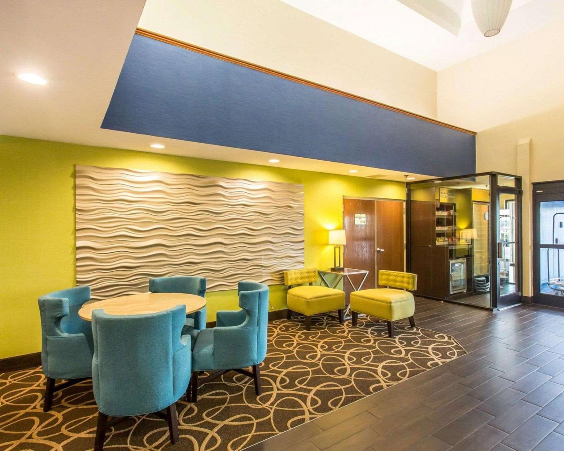 Comfort Suites Cookeville property views in Cookeville, TN — gallery photo 3