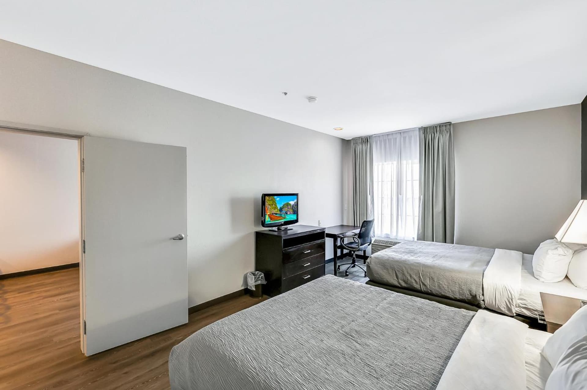 Garner Hotel Liberty Lake by IHG gallery photo in Liberty Lake, WA — image 9