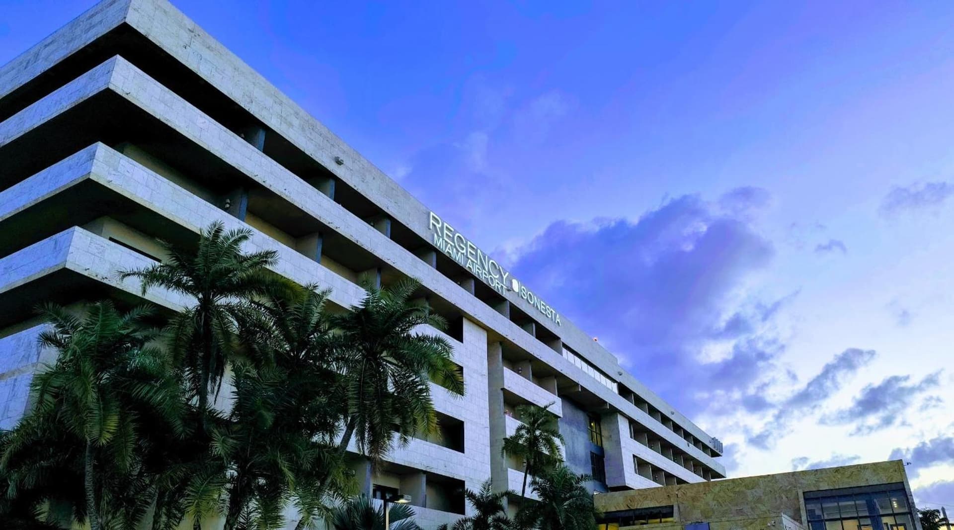 Regency Miami Airport by Sonesta property views in Miami, FL — gallery photo 3