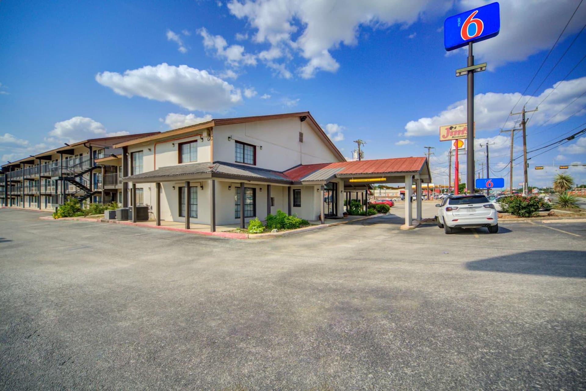 Motel 6 San Antonio, TX I-35 North Corridor featured exterior or lobby in San Antonio, TX — similar hotel